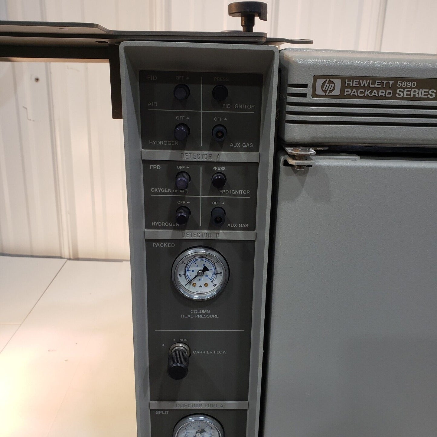 HP Hewlett-Packard 5890 Series II Gas Chromatograph w/ Flame Detector