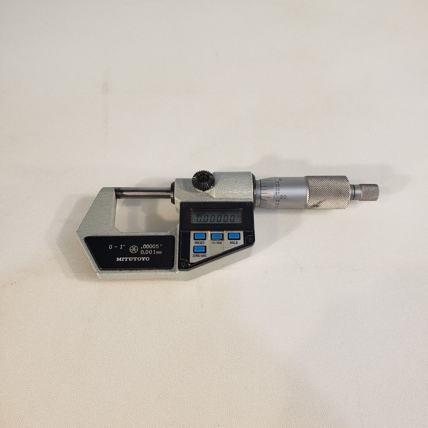 Mitutoyo 0-1"/0-25.4mm Range 0.00005"/0.001mm Accurate Digital Micrometer