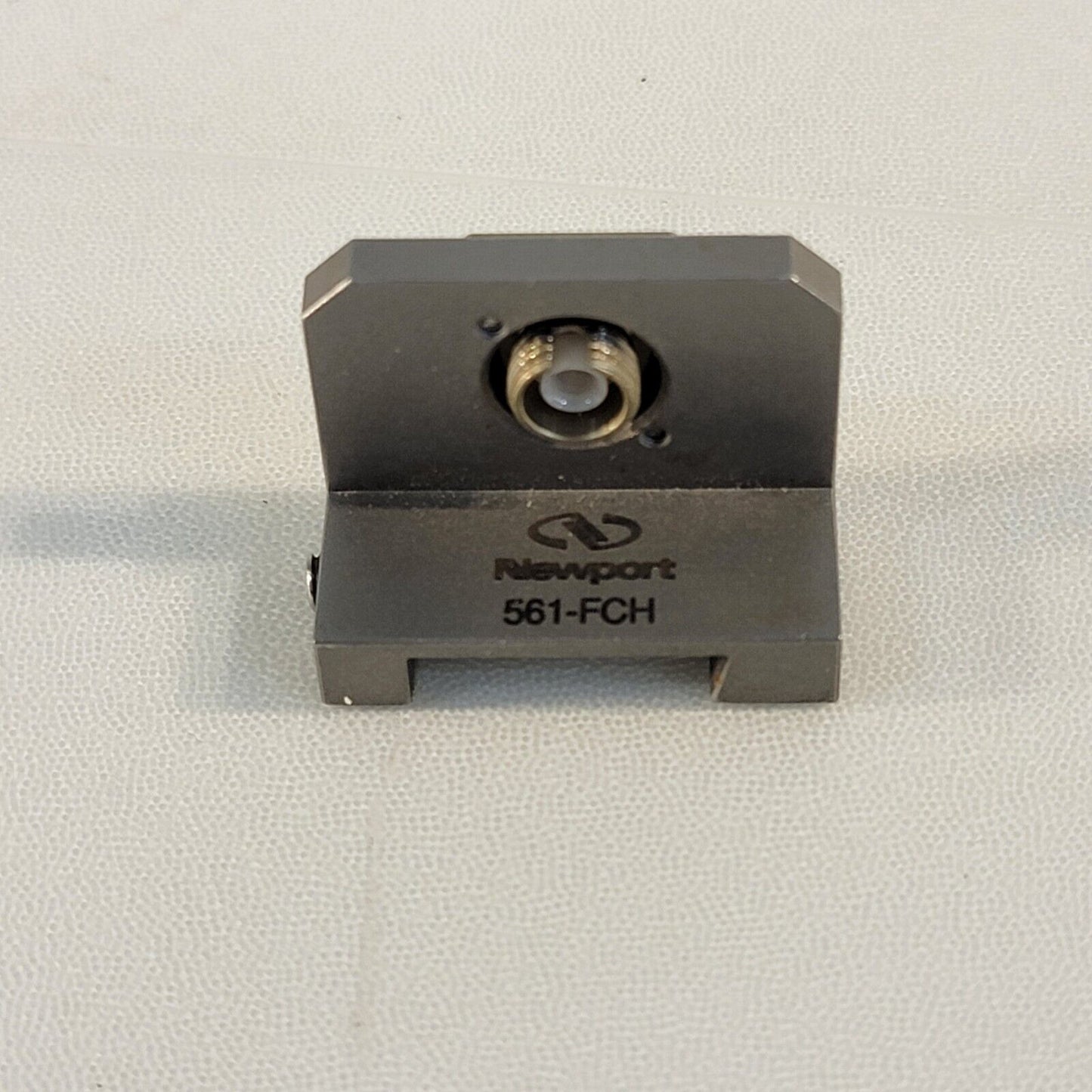 Newport 561-FCH Connectorized Fiber Holder Rail SMA Fiber Connector Mount