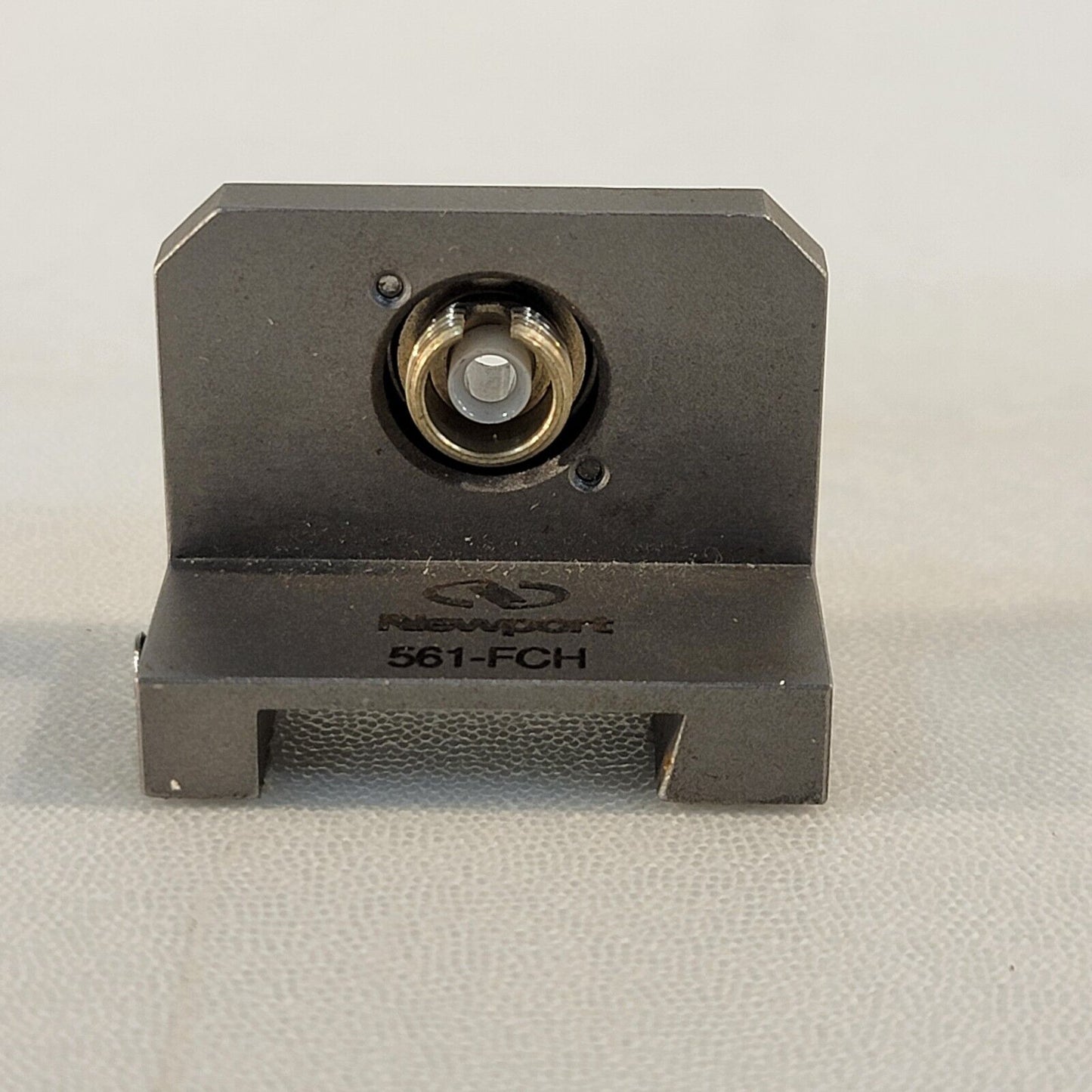 Newport 561-FCH Connectorized Fiber Holder Rail SMA Fiber Connector Mount