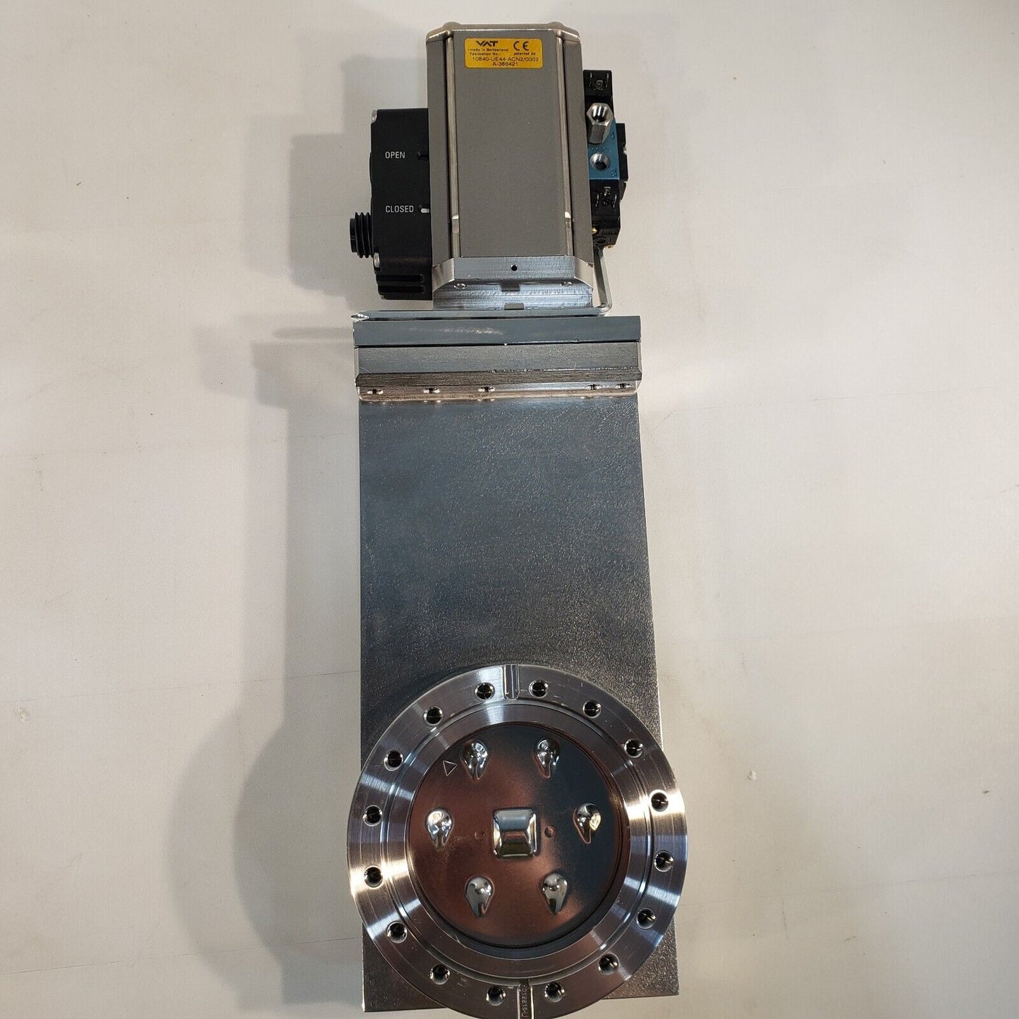 VAT Gate Valve DN100CF 6" OD Conflat Flange Pneumatic Valve High Vacuum UHV SS