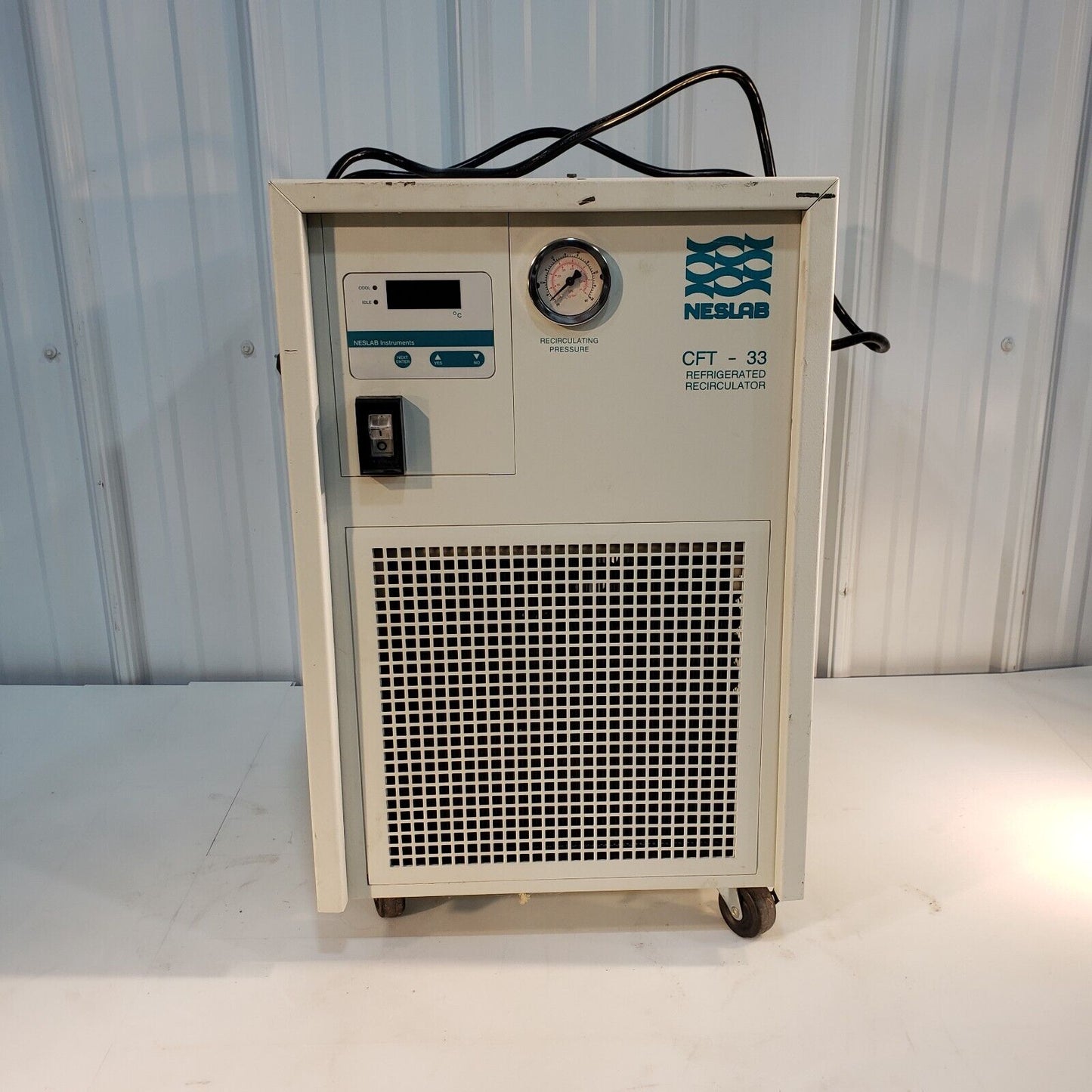 Neslab CFT-33 Refrigerated Recirculating Chiller - Tested Works - 115V 13 AMPS