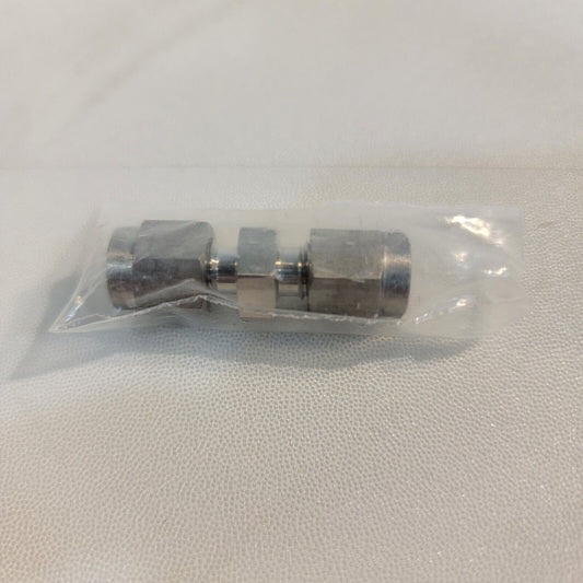 Shimadzu 220-90053-01 1/8" Union Stainless Steel Swagelok w/ Ferrules