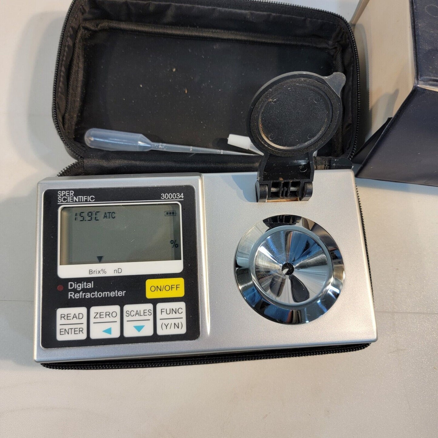 SPER Scientific Refractometer 300034 BRIX 0.0-95%. ReF Index 1.3330-1.5318