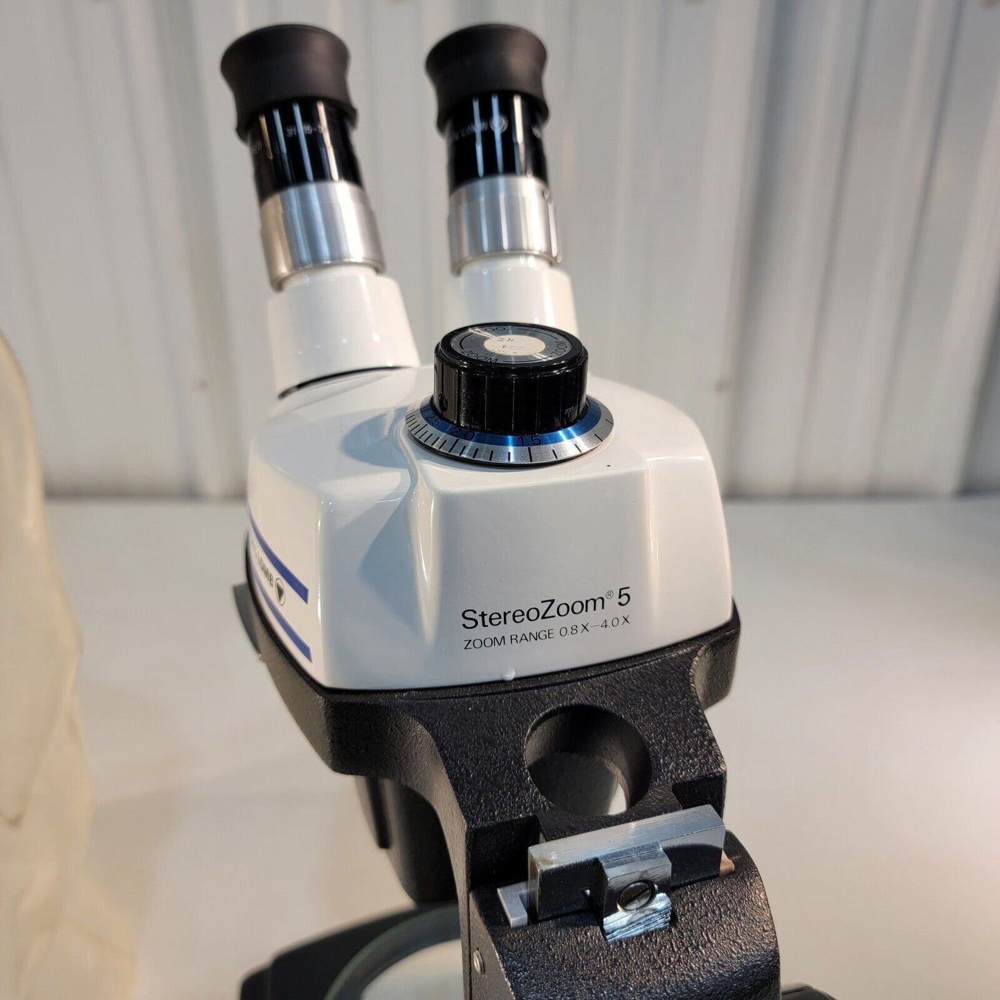 BAUSCH & LOMB StereoZoom 5 Microscope 8X-40X w/ 2x 31-15-17 Eyepieces Excellent