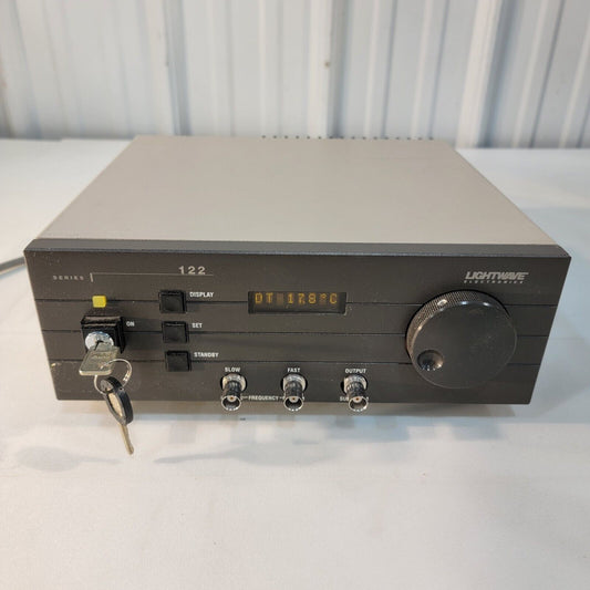 Lightwave Electronics 122-1064-300-F Laser NPRO Based Narrow Linewidth Supply