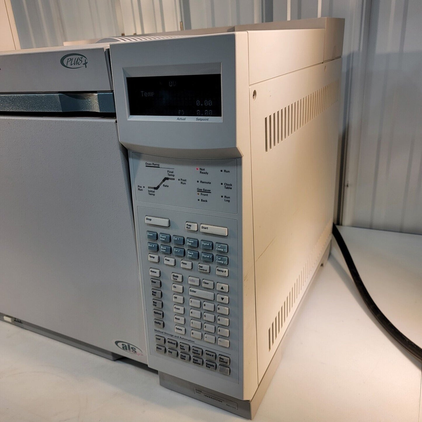 *What Parts Do You Want?* Hewlett Packard HP 6890 Plus G1530A Gas Chromatograph