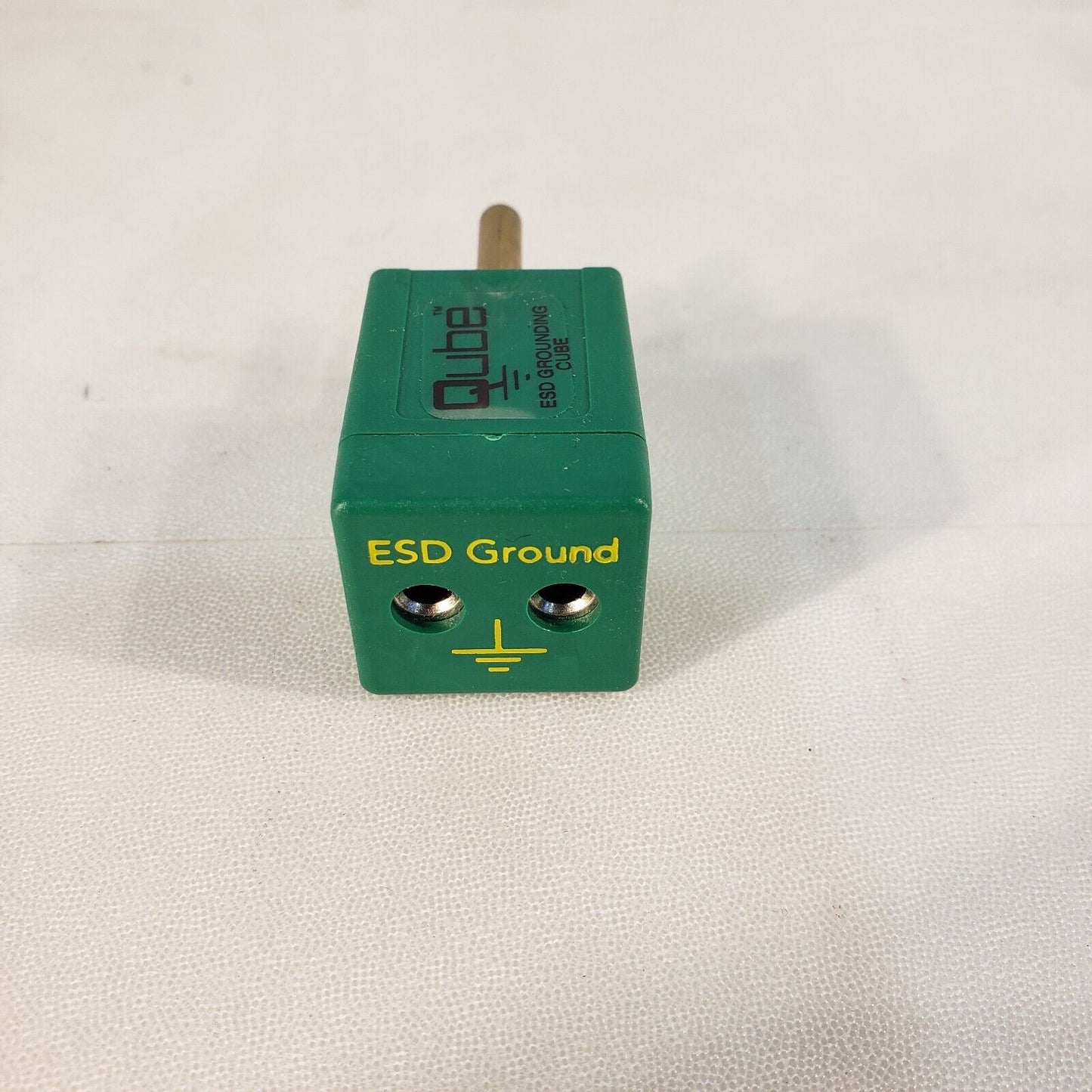 Qube Prostat Corporation Q007 ESD Earth Bonding Outlet Grounding Cube