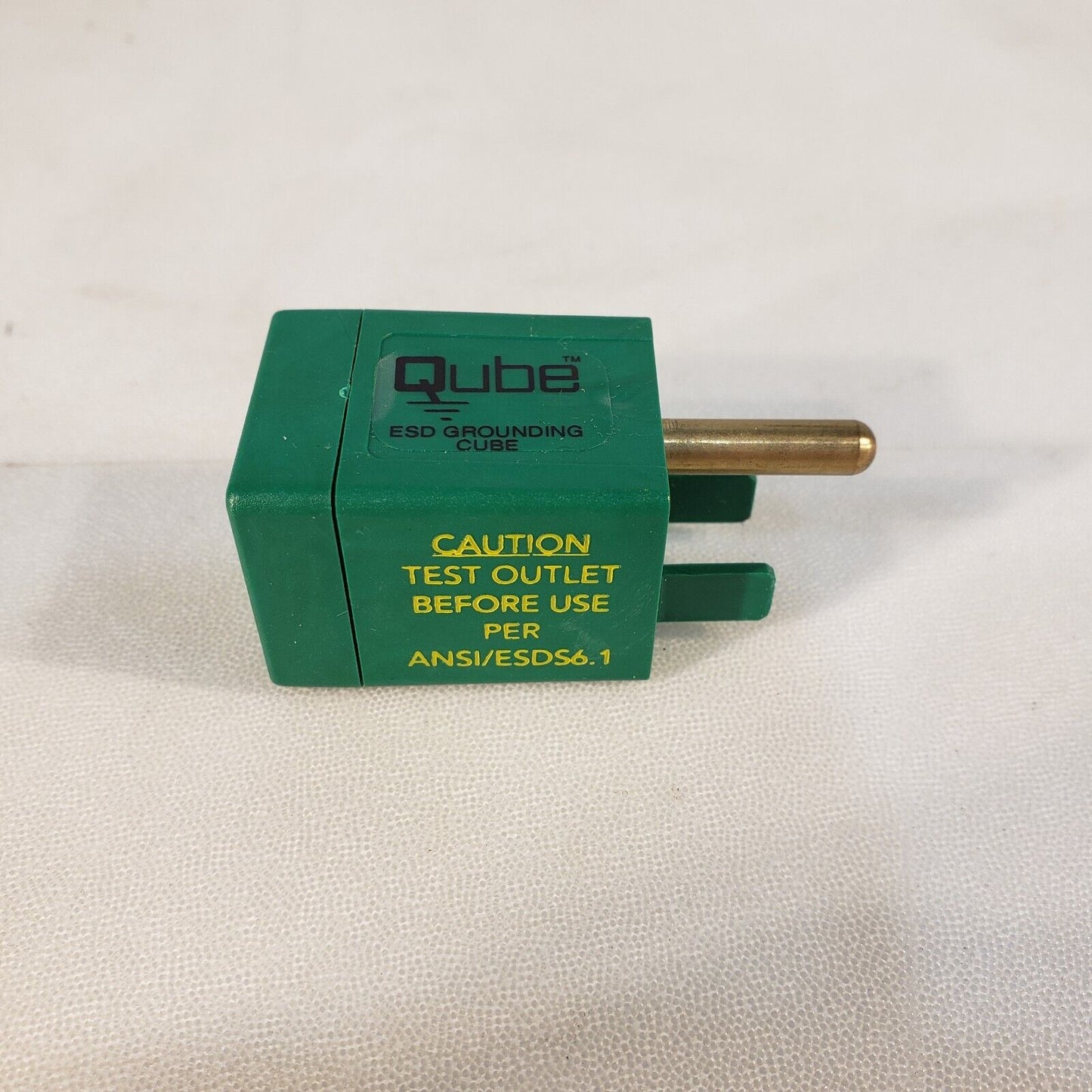 Qube Prostat Corporation Q007 ESD Earth Bonding Outlet Grounding Cube