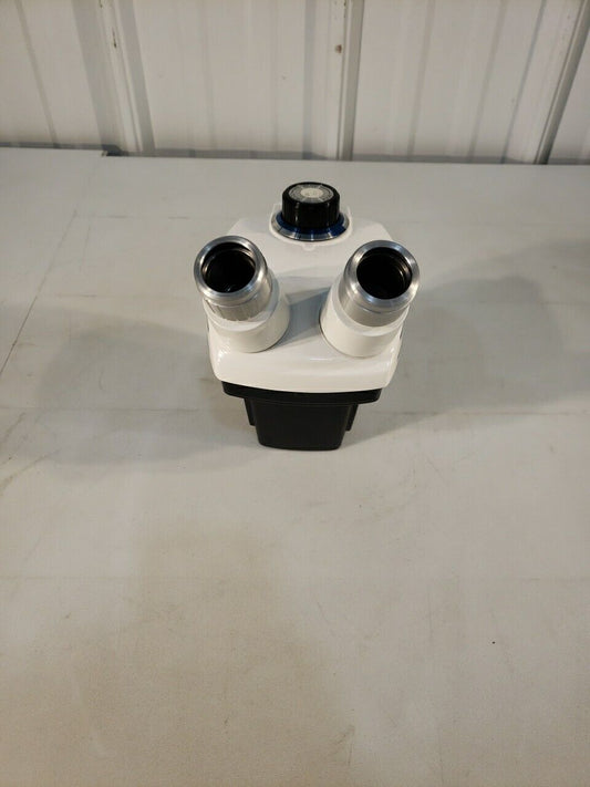 ONLY ONE EYE WORKING Bausch & Lomb Stereozoom 5 Microscope No Stand No Eyepieces