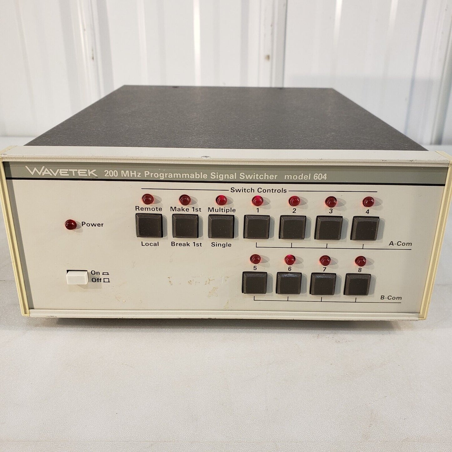 Wavetek 604 200MHz Programmable Signal Switcher