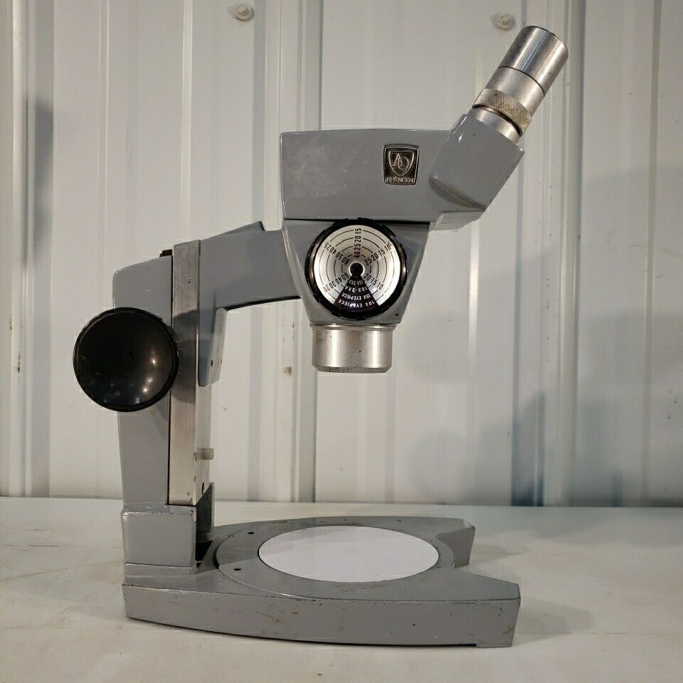 American Optical Cycloptic Stereo Zoom Microscope w/ Eyepieces Adjustable Focus