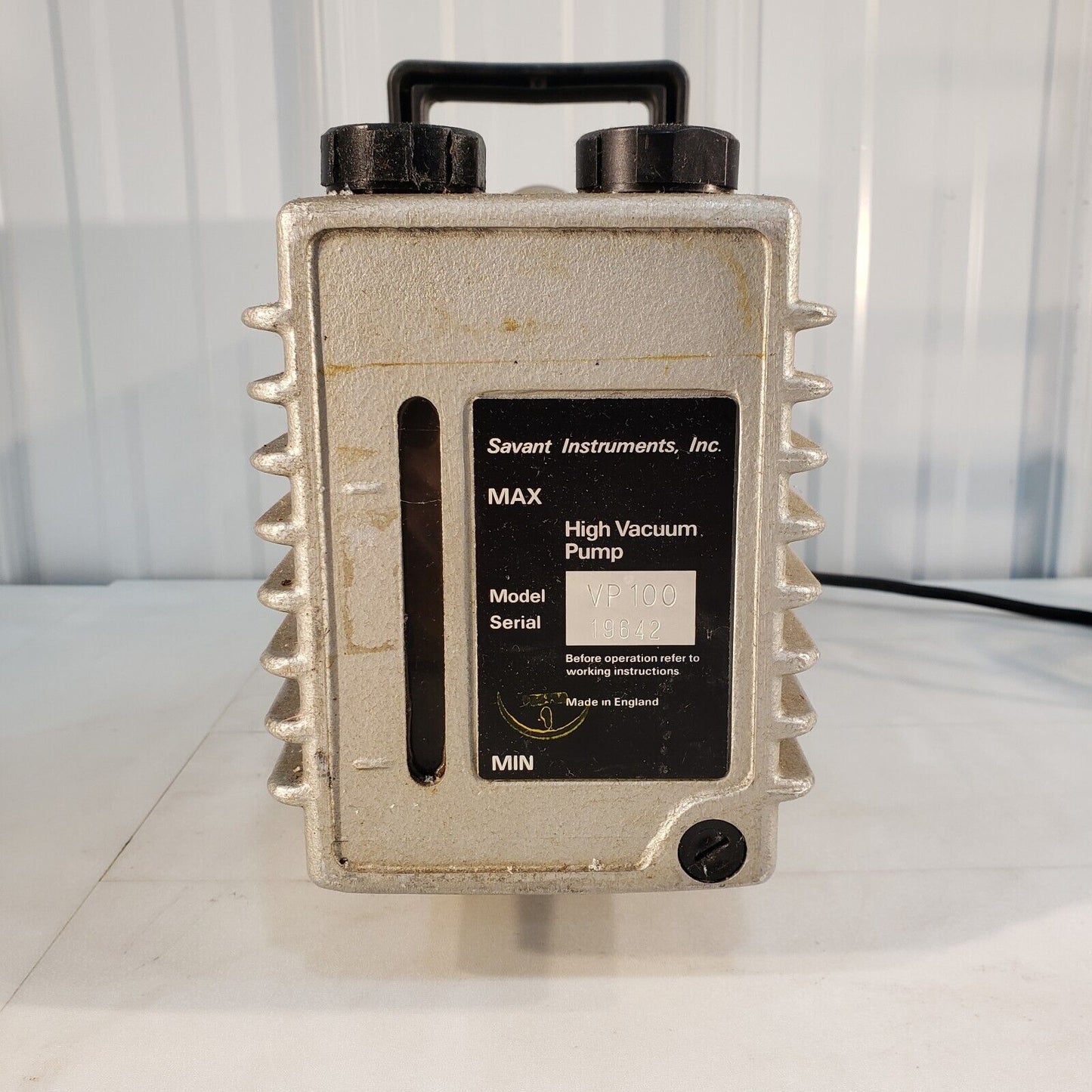 Savant VP100 Two Stage Rotary Vane Vacuum Pump 10 mTorr micron Tested