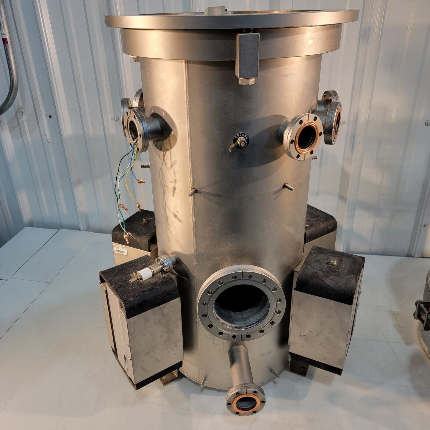 14" Diameter Varian High Vacuum Chamber w/ 2.75" DN35CF 6" DN100CF Conflat Flgs