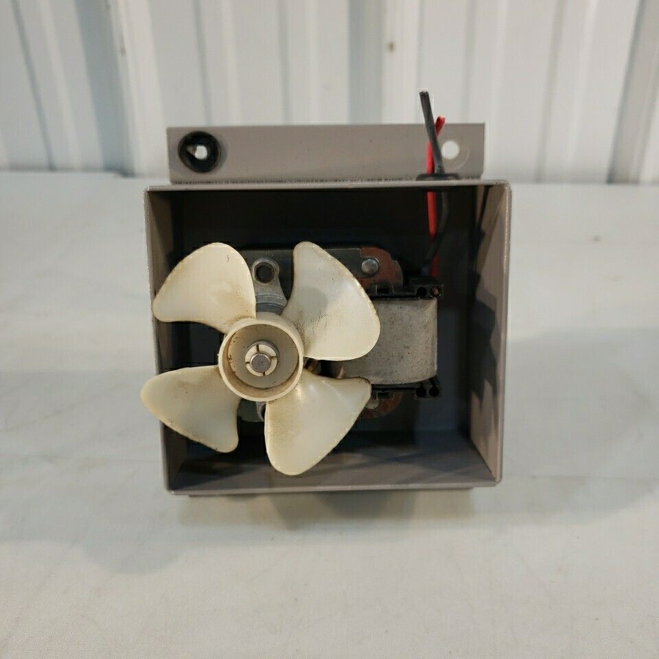 Bay Motor L Fan 120V Thermally Protected LR 37004 5A143-74 From Shel Labs 2306