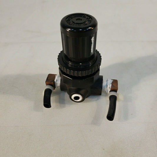 Norgren R07-102-NNAA Adjustable Gas Pressure 300 PSI Input 10 PSI Output