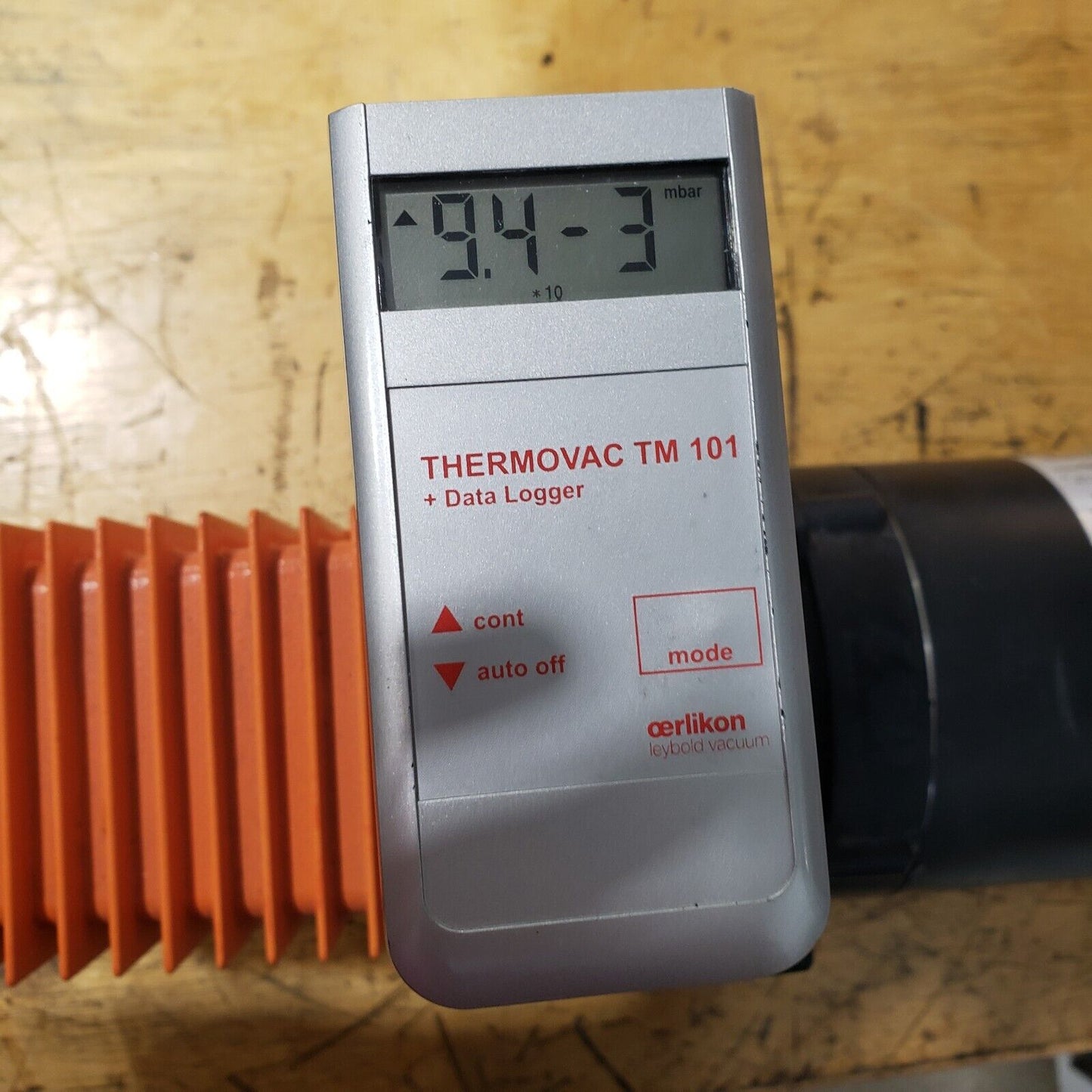 Alcatel 2012A Vacuum Pump 230v Tested Pumps to 7 mTorr, KF40 Inlet KF25 Exhaust