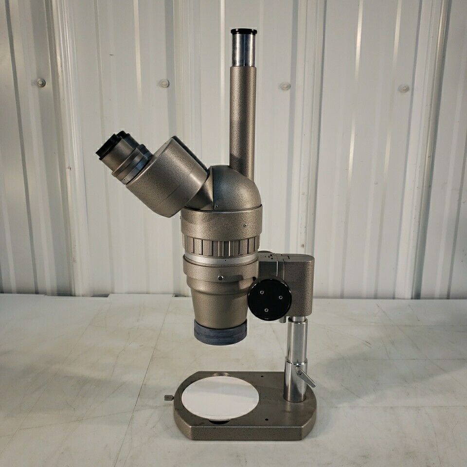 Olympus SZ 301103 Microscope Range 0.7x-4x w/ G20X & K20X Eyepieces Trinocular