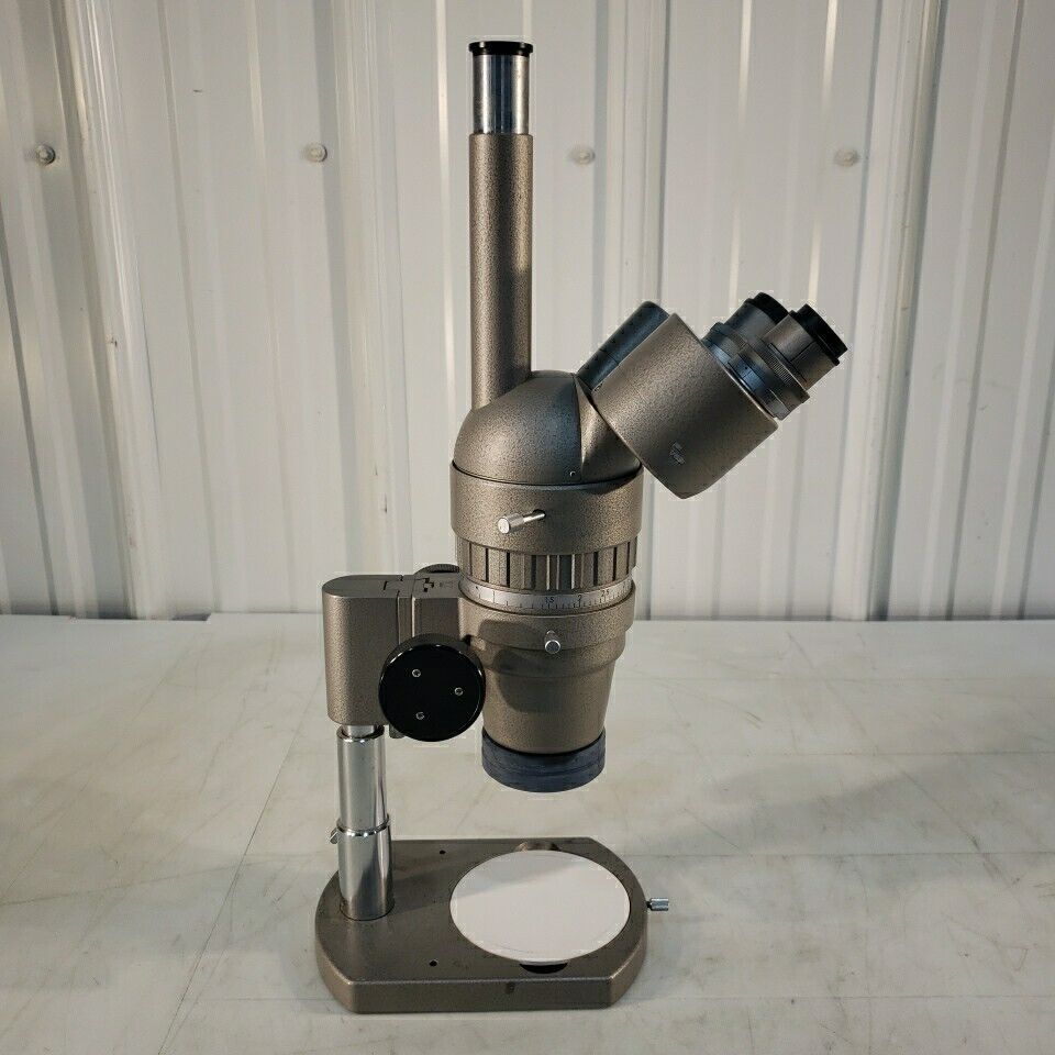 Olympus SZ 301103 Microscope Range 0.7x-4x w/ G20X & K20X Eyepieces Trinocular