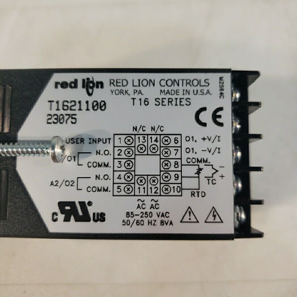 Red Lion T1621100 Digital Temperature Controller - Powers on Works