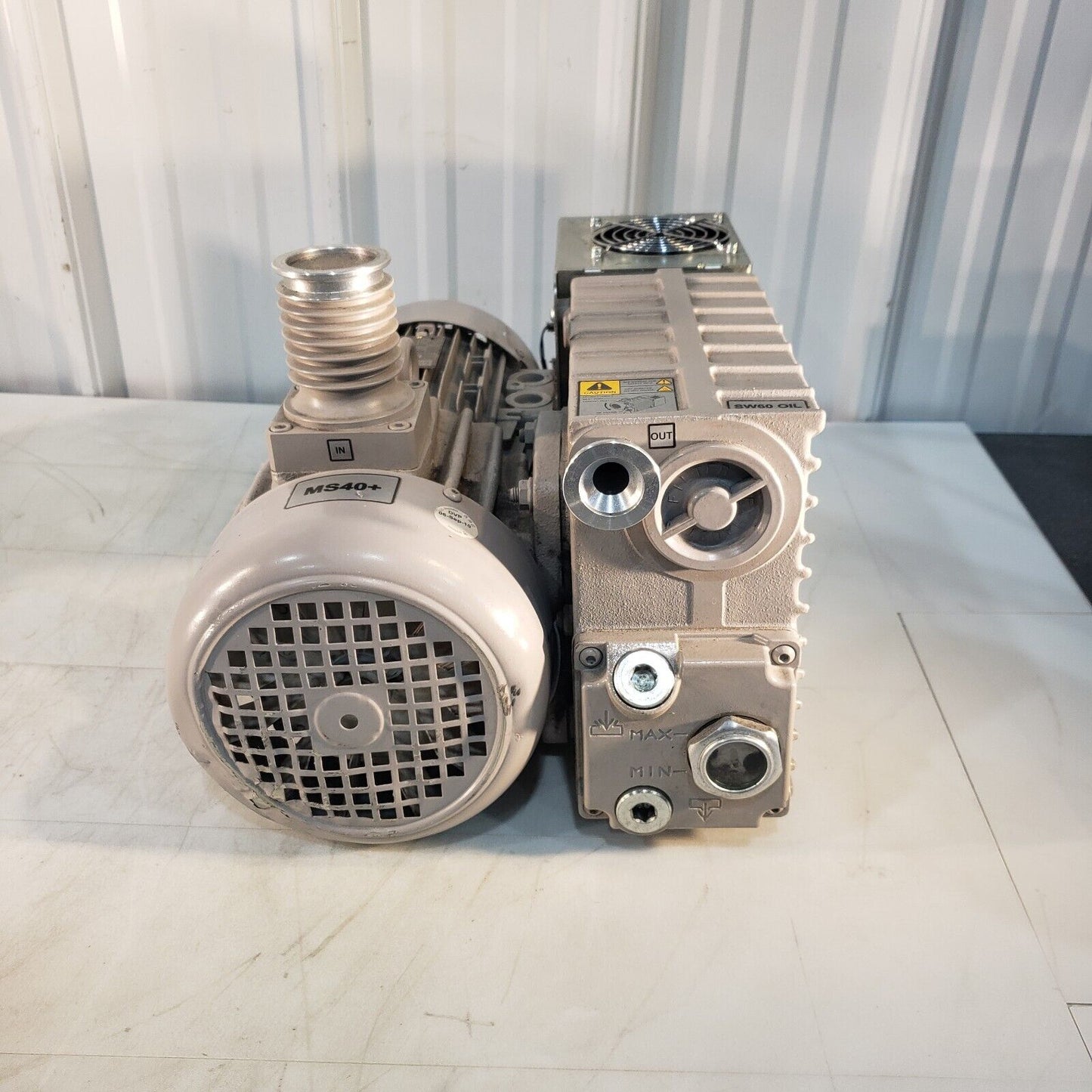 *FOR PARTS* Varian MS40+ Vacuum Pump 220V, KF40 Inlet KF25 Exhaust High Vacuum