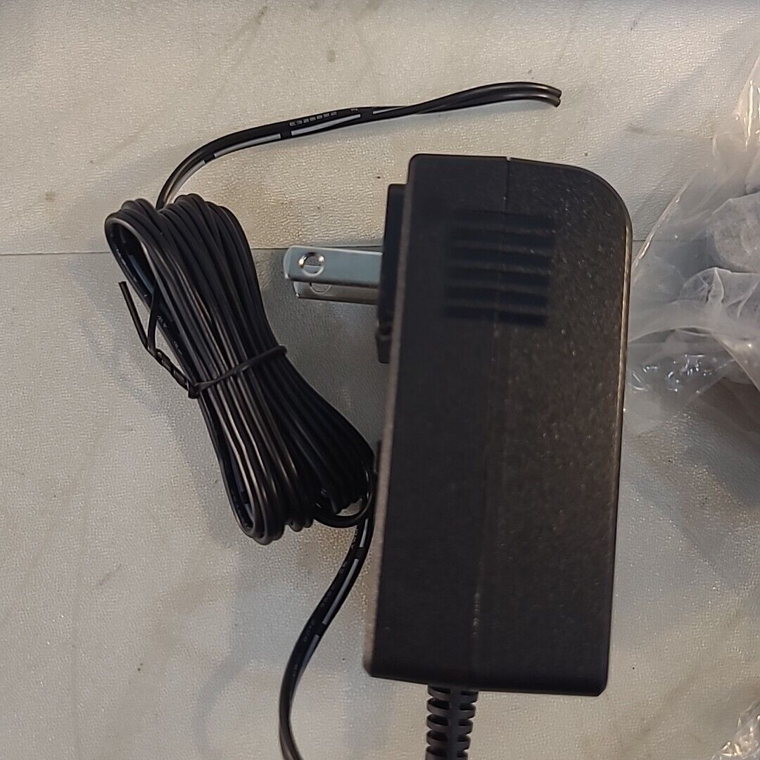 Revolabs 05-Elitecrov4 Cross Over Adapter Mircrophone Installation
