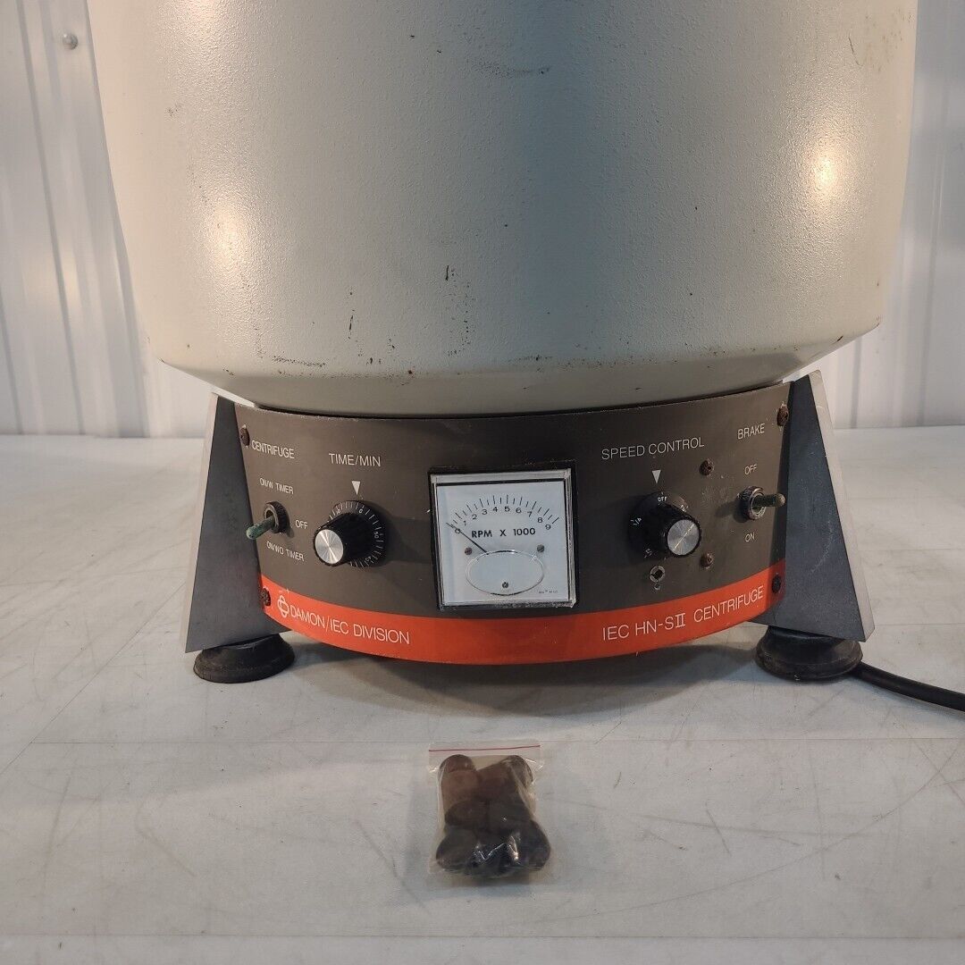 *Spins Up, RPM Gauge Doesn't Work* Damon HN/SII Centrifuge W/Rotor & 2 IEC 398