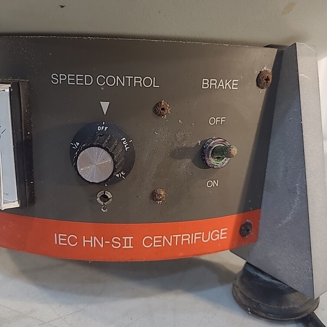 *Spins Up, RPM Gauge Doesn't Work* Damon HN/SII Centrifuge W/Rotor & 2 IEC 398