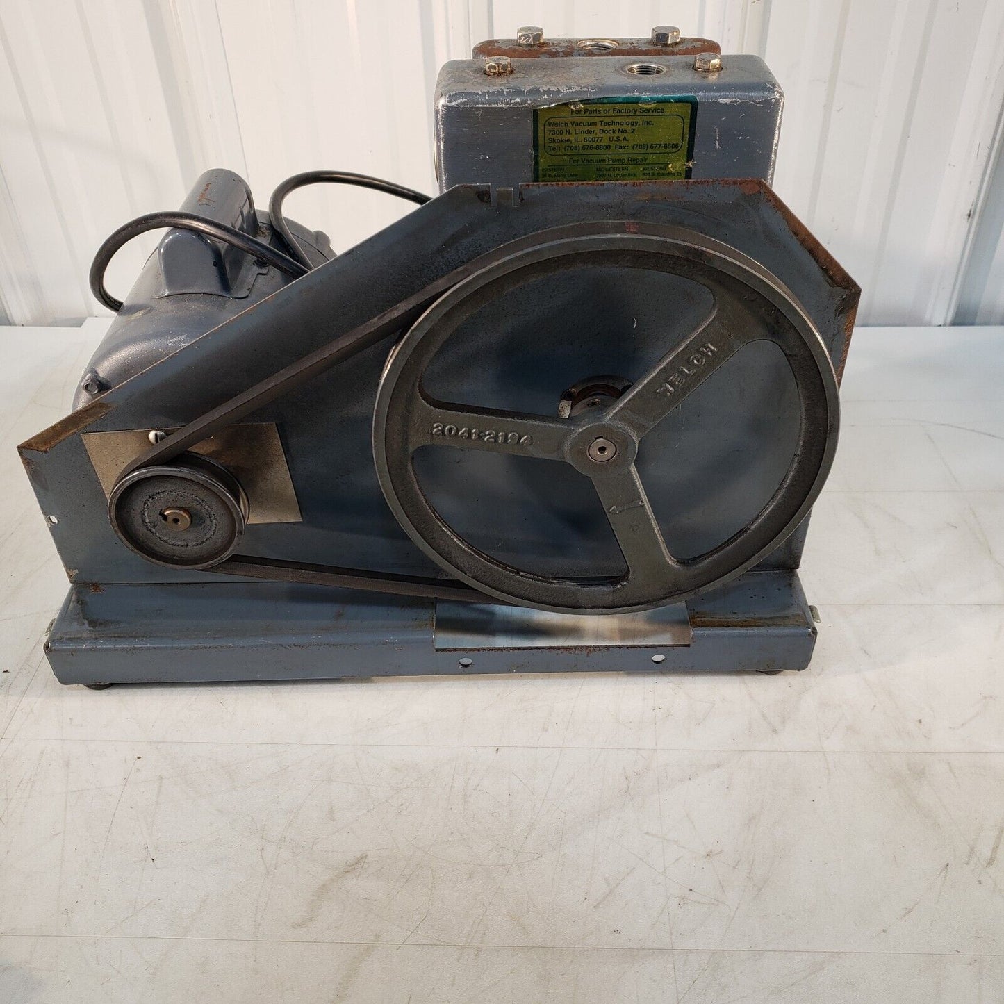 Welch 1405 Duo-Seal Vacuum Pump, Pulls Down to 150 Torr, 115V 9A