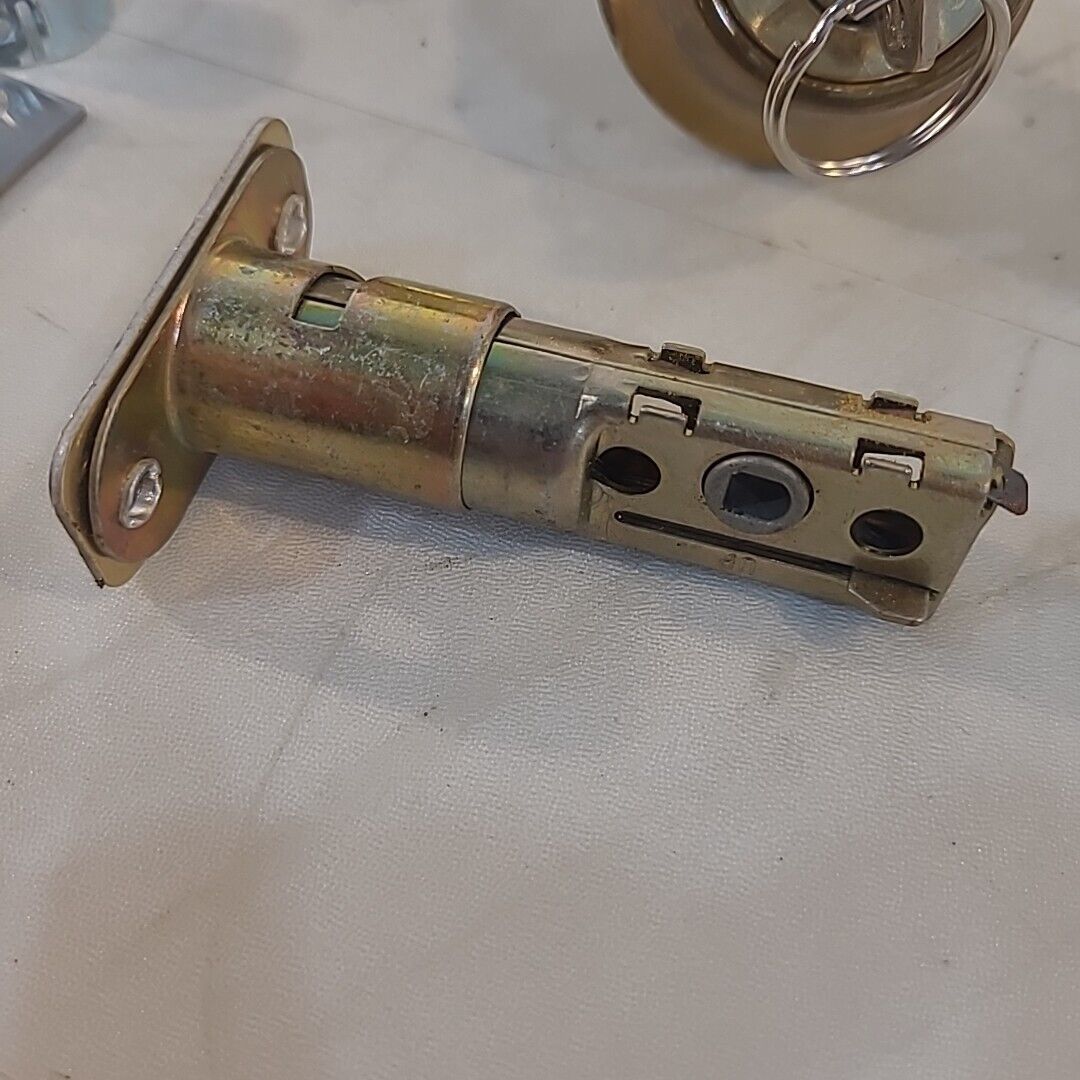 Kwikset 660 Single Standard Cylinder Deadbolt Antique Brass