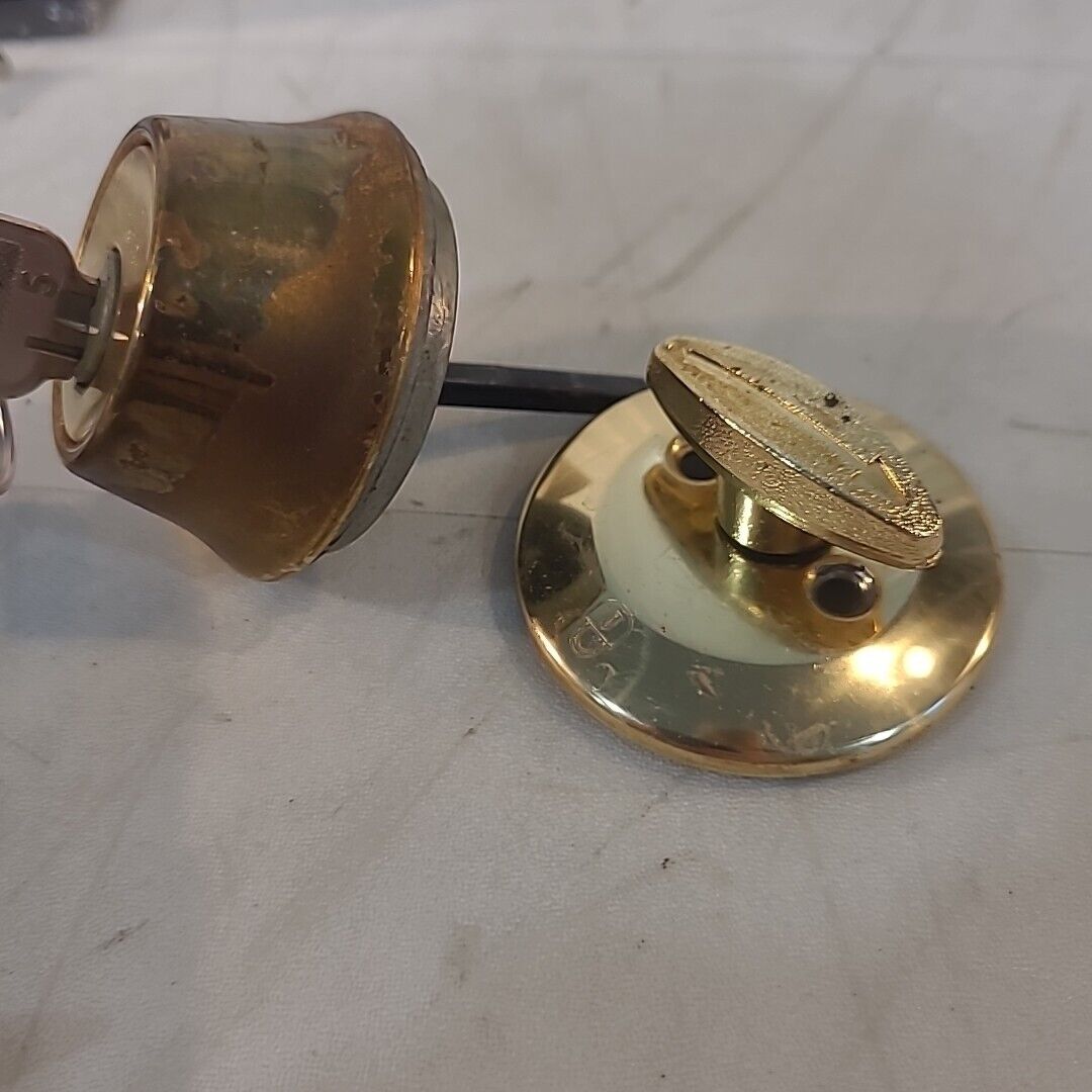 Kwikset 660 Single Standard Cylinder Deadbolt Antique Brass