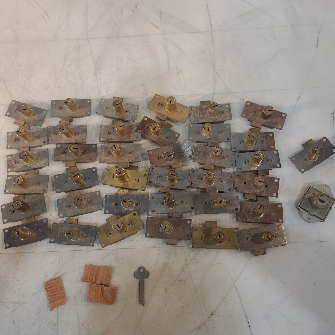 Lot Of 38 Corbin Yale Best Cabinet Lock Cylinder Antique 1 Keys 8Y2 4J10 2J1 8Y4