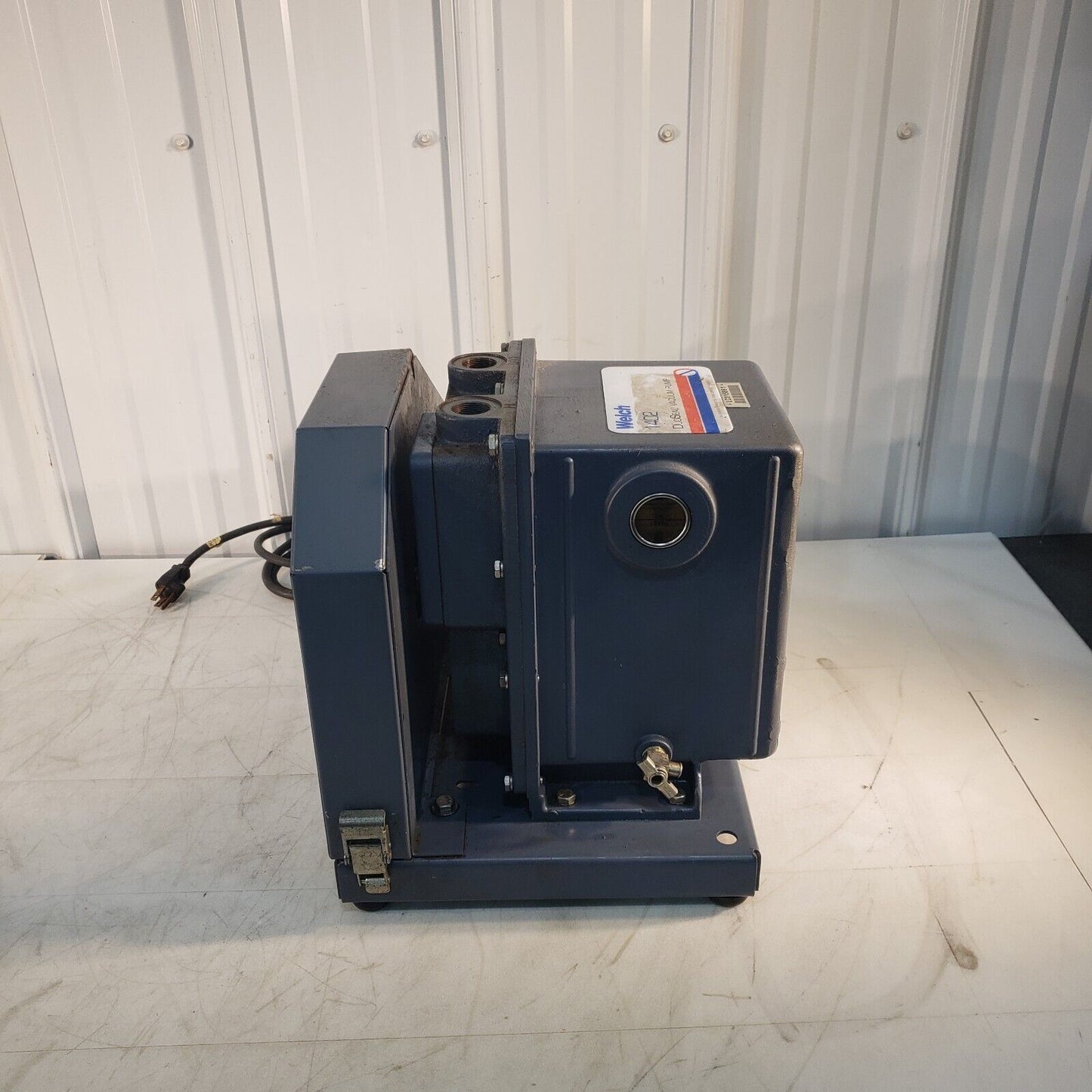 *FOR PARTS* Welch 1402 DuoSeal Vacuum Pump, 115V 8.4A AC Motor, High Vacuum