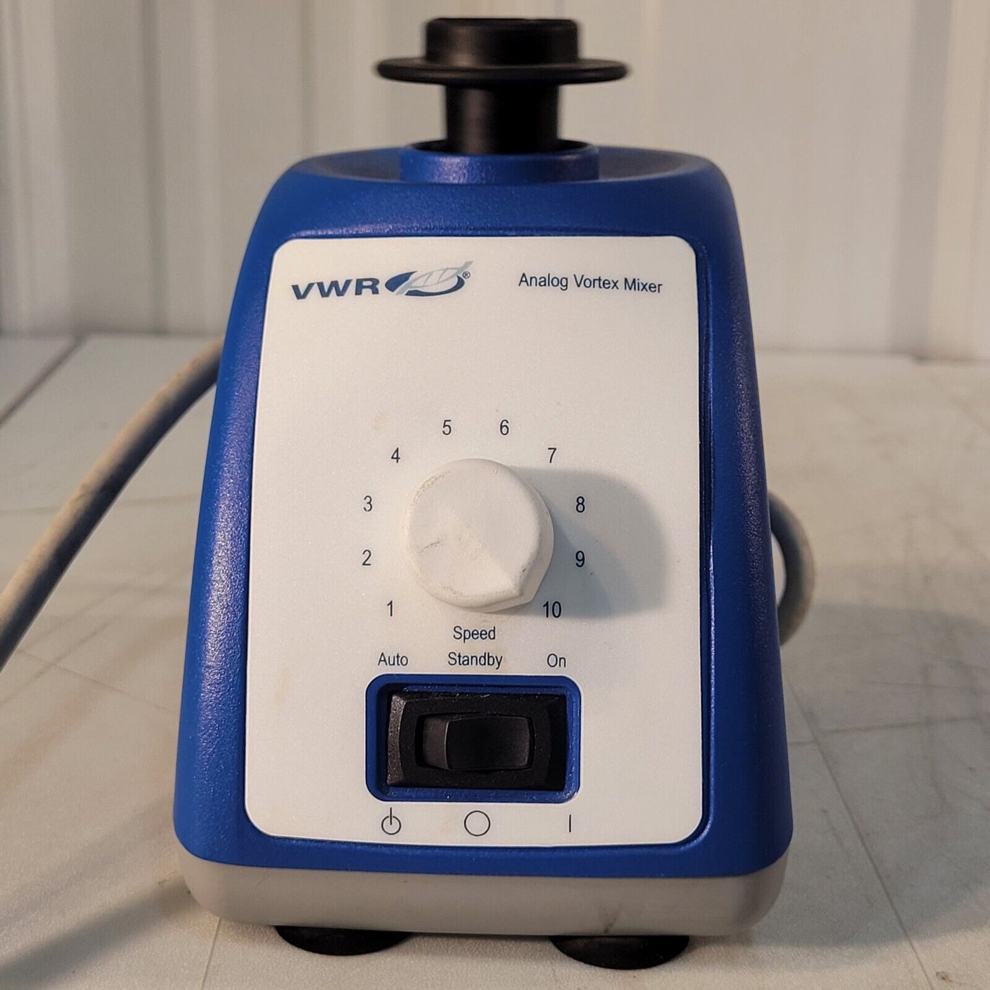 VWR 10153-838 Analog Vortex Mixer 120V Single Mixer 300 - 3200 rpm 4.9mm Orbit