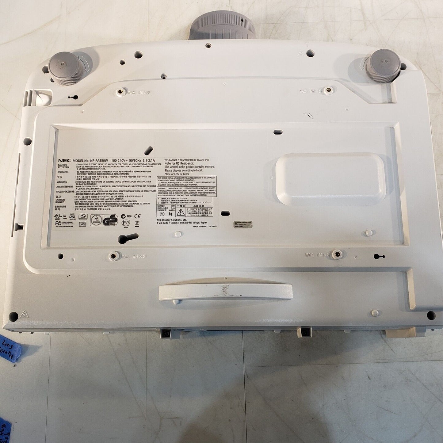 NEC PA550W Projector Distorted Display, Good NP21LP Lamp - For Parts