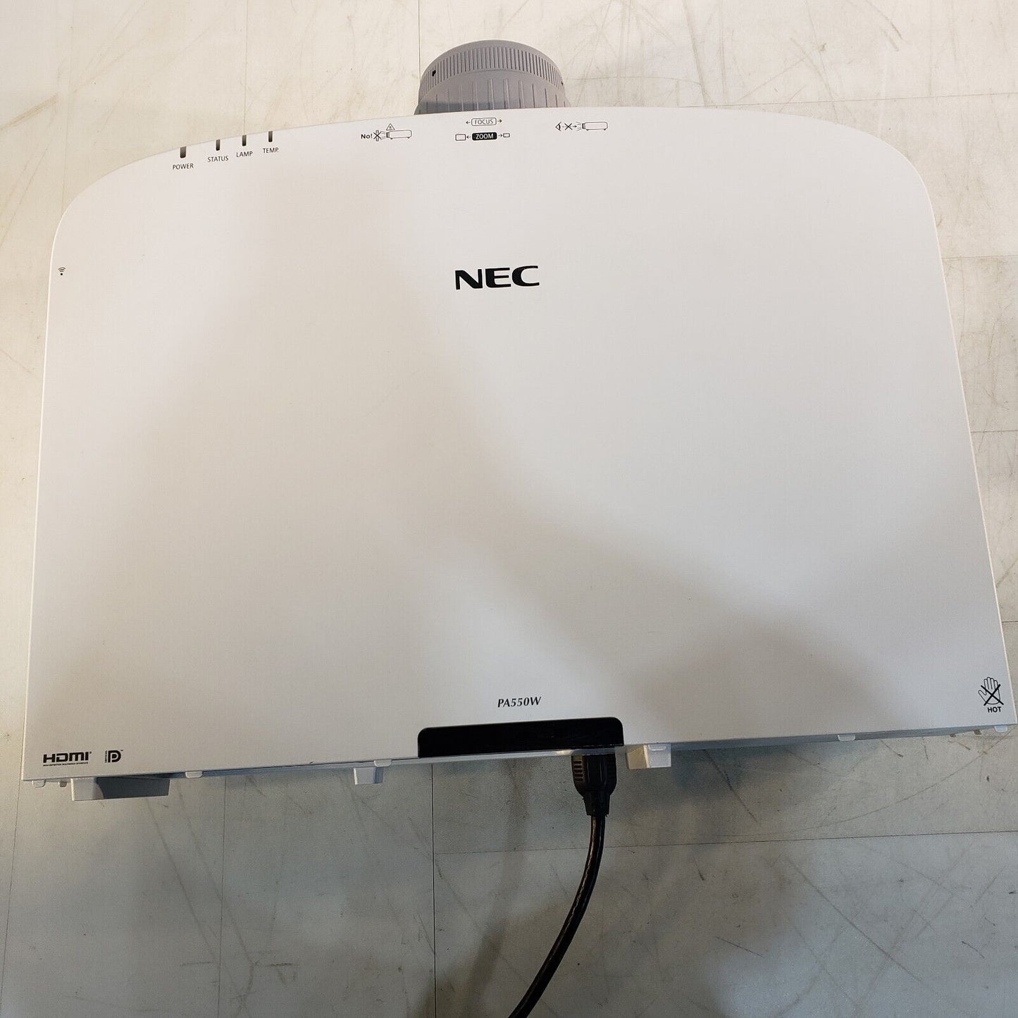 NEC PA550W Projector Distorted Display, Good NP21LP Lamp - For Parts