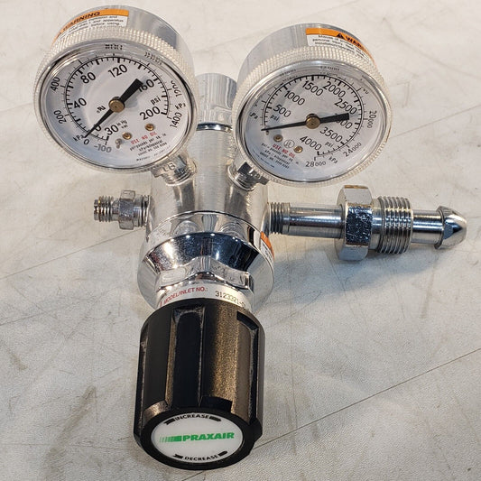 Praxair 3123321-01-580 Gas Regulator Gage1 Max 200psi Gage2 Max 4000psi Male