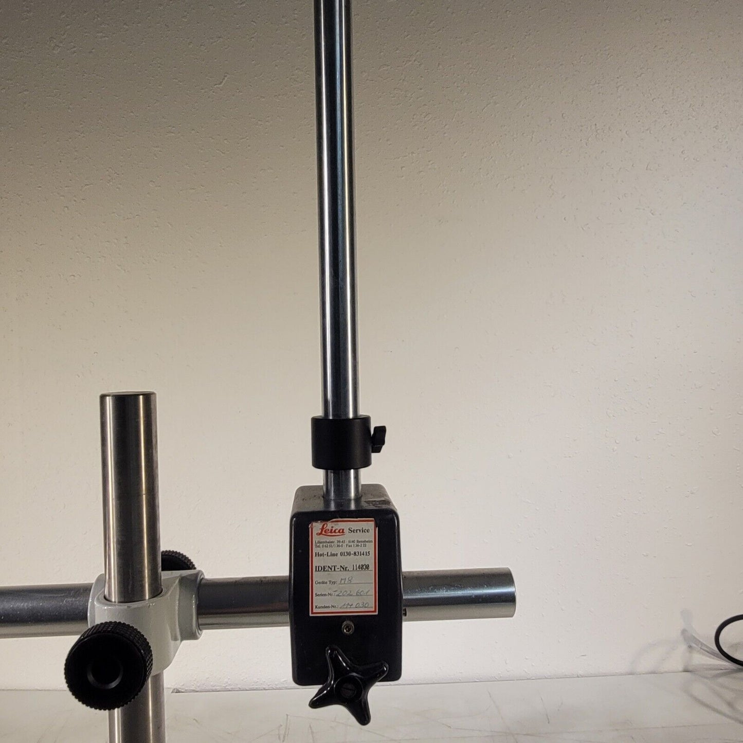 Leica Wild Heerbrugg Microscope System Stand 35" Max Height 114030