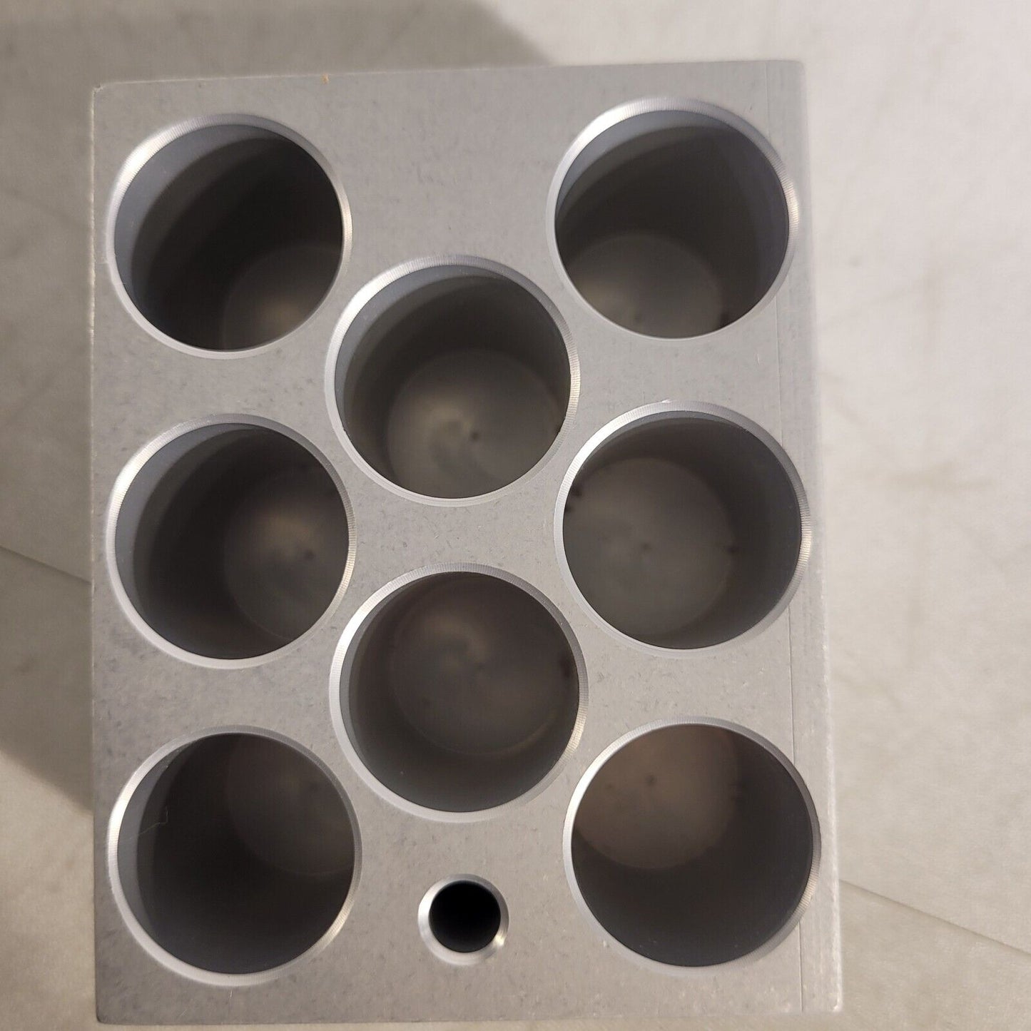 VWR 12621-134 Modular Heating Block 23mm Vial Block 8-Well