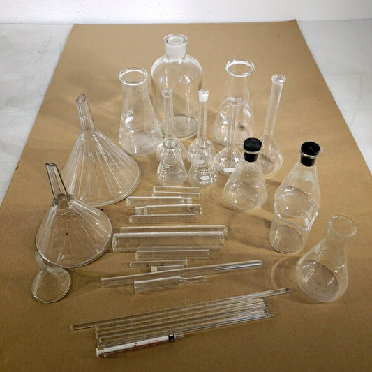 Lot Of 35 Miscellaneous Laboratory Glassware Pyrex Corning Kimax Glas-Pak