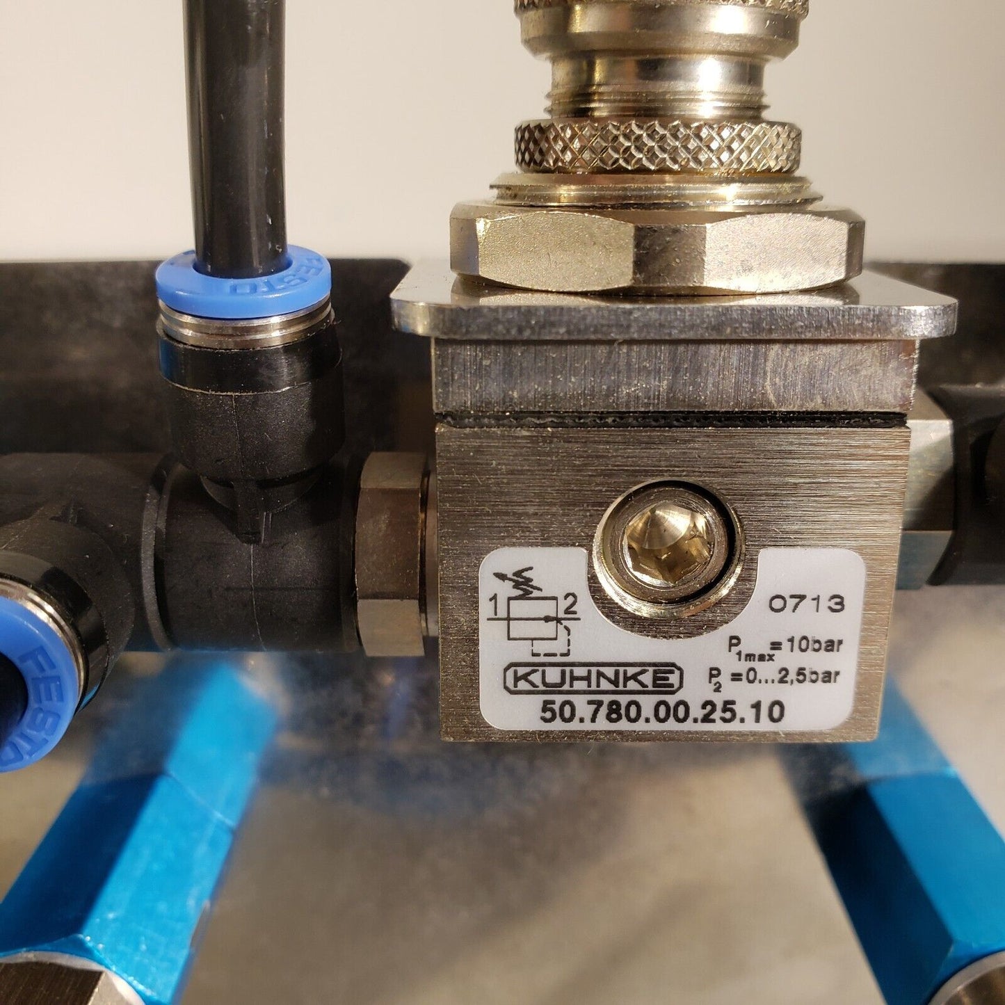 Kuhnke Air Manifold 50.780.00.25.10 TUV SV 05-882-8-D/G-0.57 from Bruker TOF