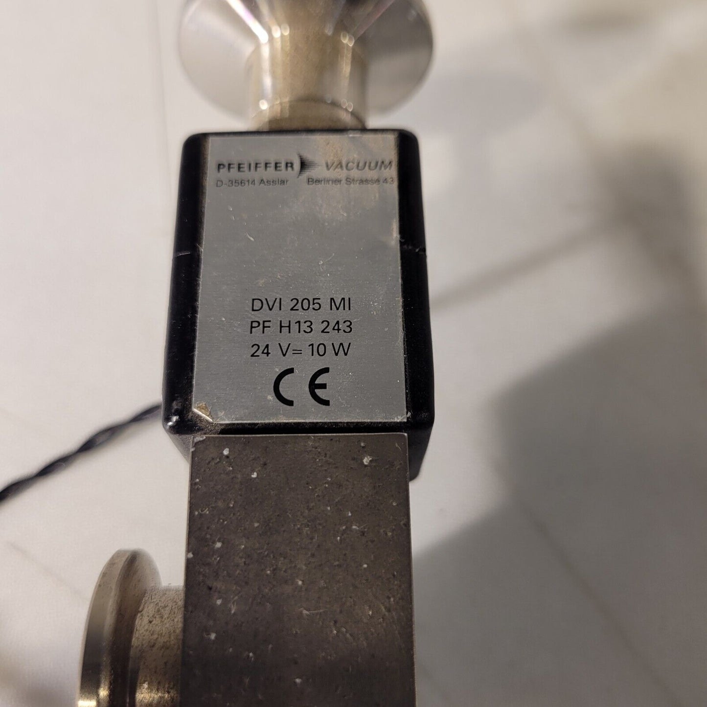 ISO 4-Way Cross KF16 NW16 Flange KF25 NW25 Pfeiffer DVI 005 M Solenoid Valves