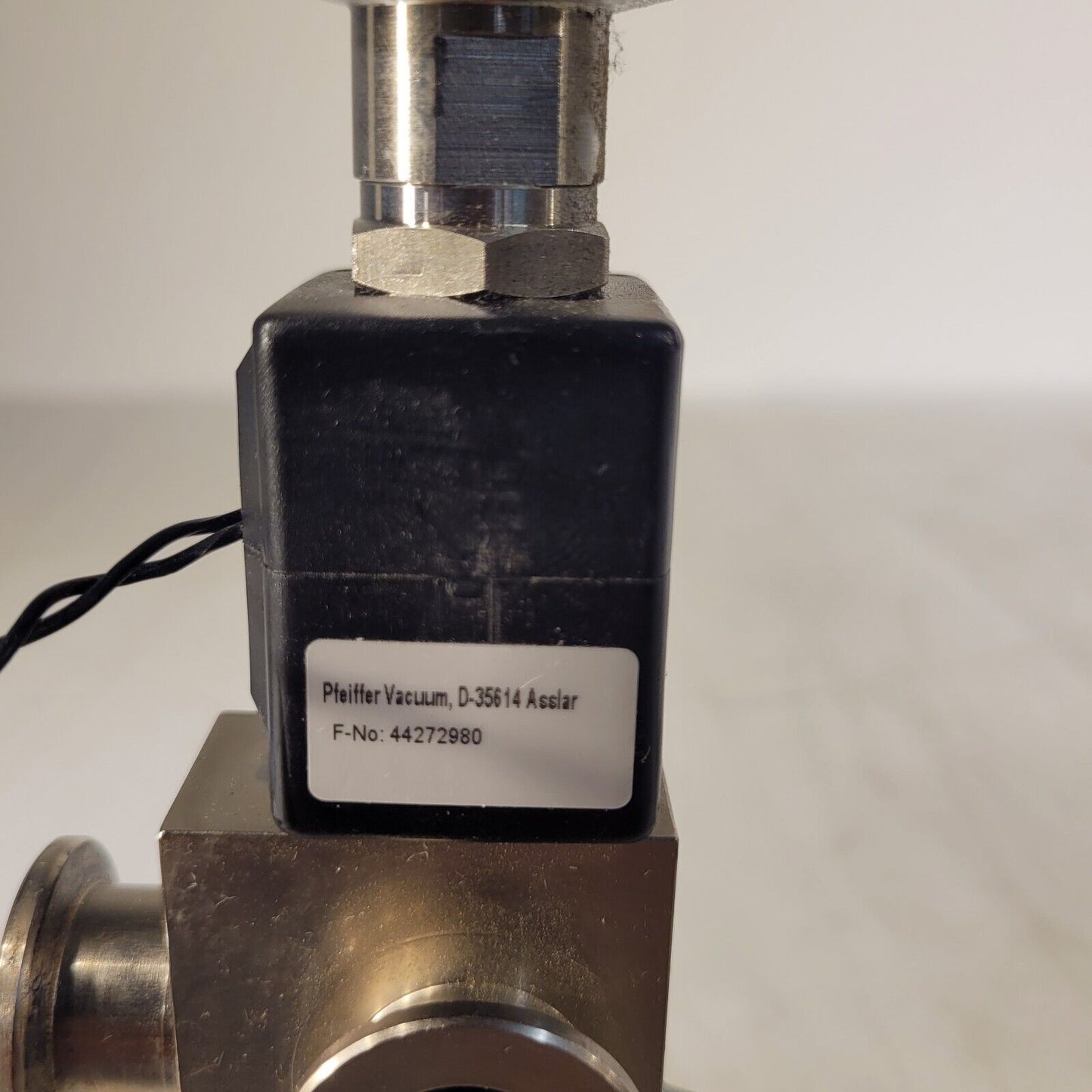 ISO 4-Way Cross KF16 NW16 Flange KF25 NW25 Pfeiffer DVI 005 M Solenoid Valves