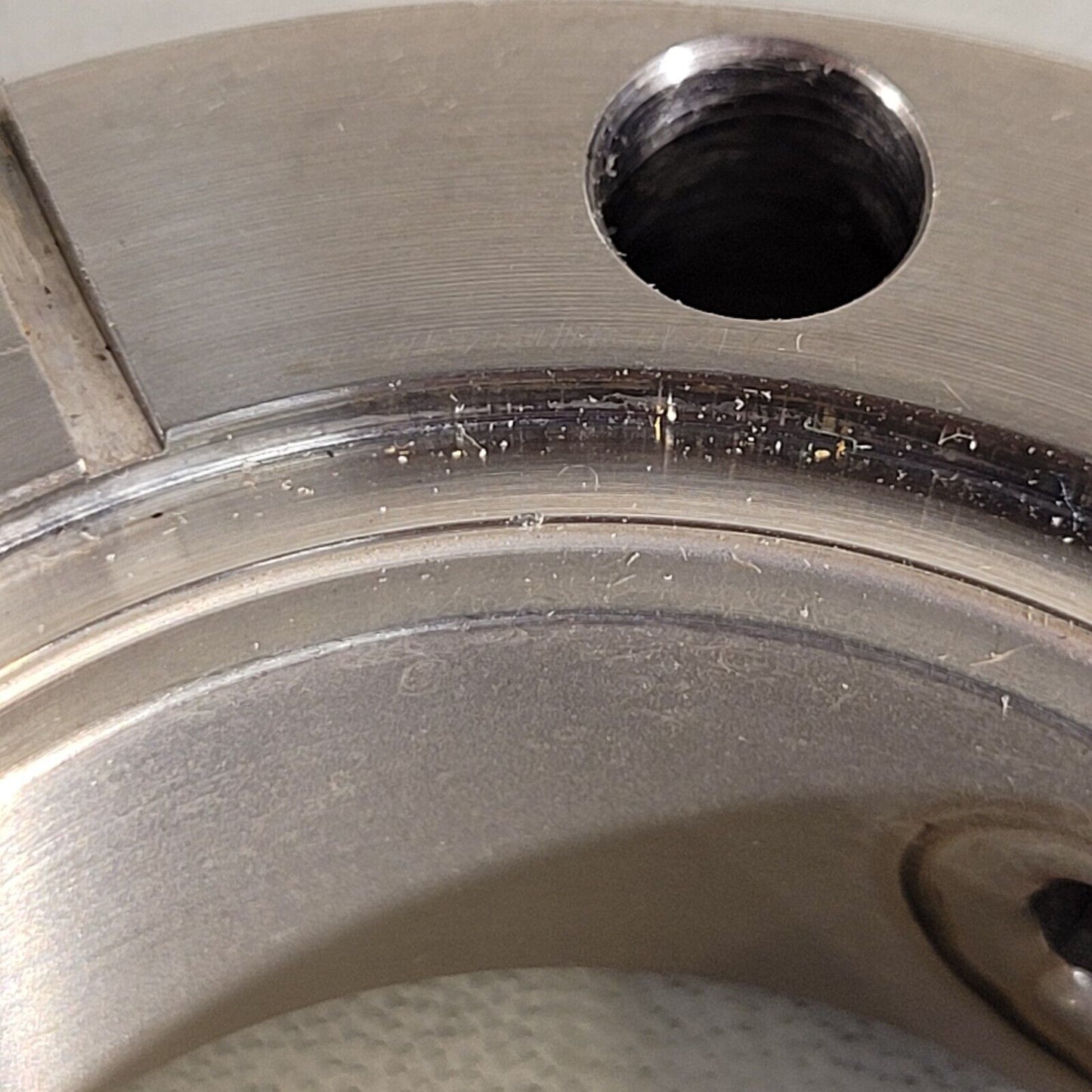 MDC MFG 2.75" DN35CF Conflat Flange To 1/4" VCR Fitting Adaptor FOR PARTS ONLY