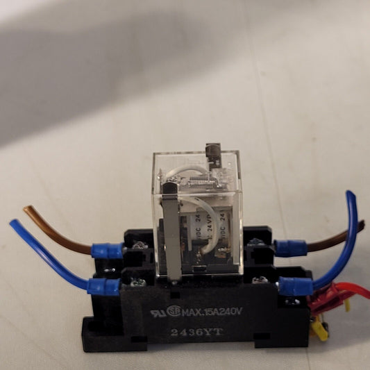 Omron LY2 Relay Electromagnetic DPDT 10A 120VAC 1/2HP 12A 240VAC With Base