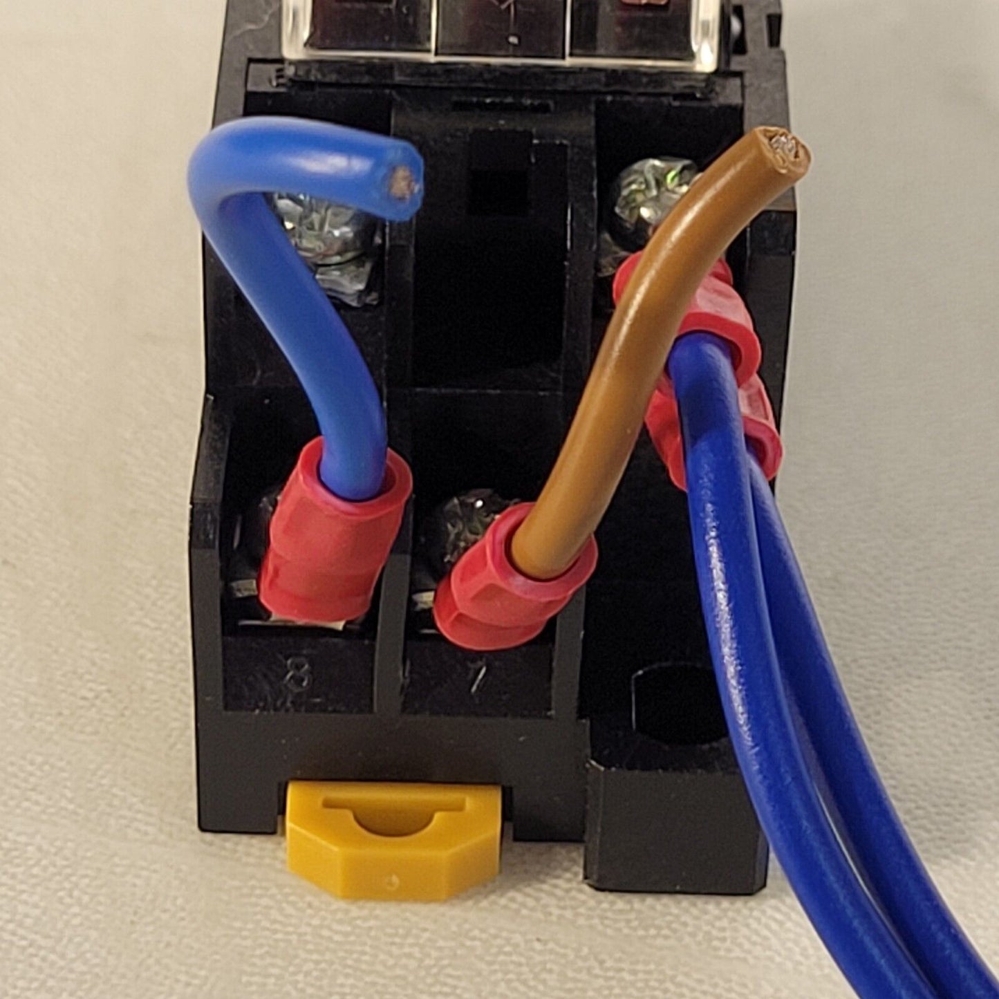 Omron LY2N 200/220 VAC Relay Electromagnetic DPDT 10A 110VAC  1/2HP  12A 240VAC