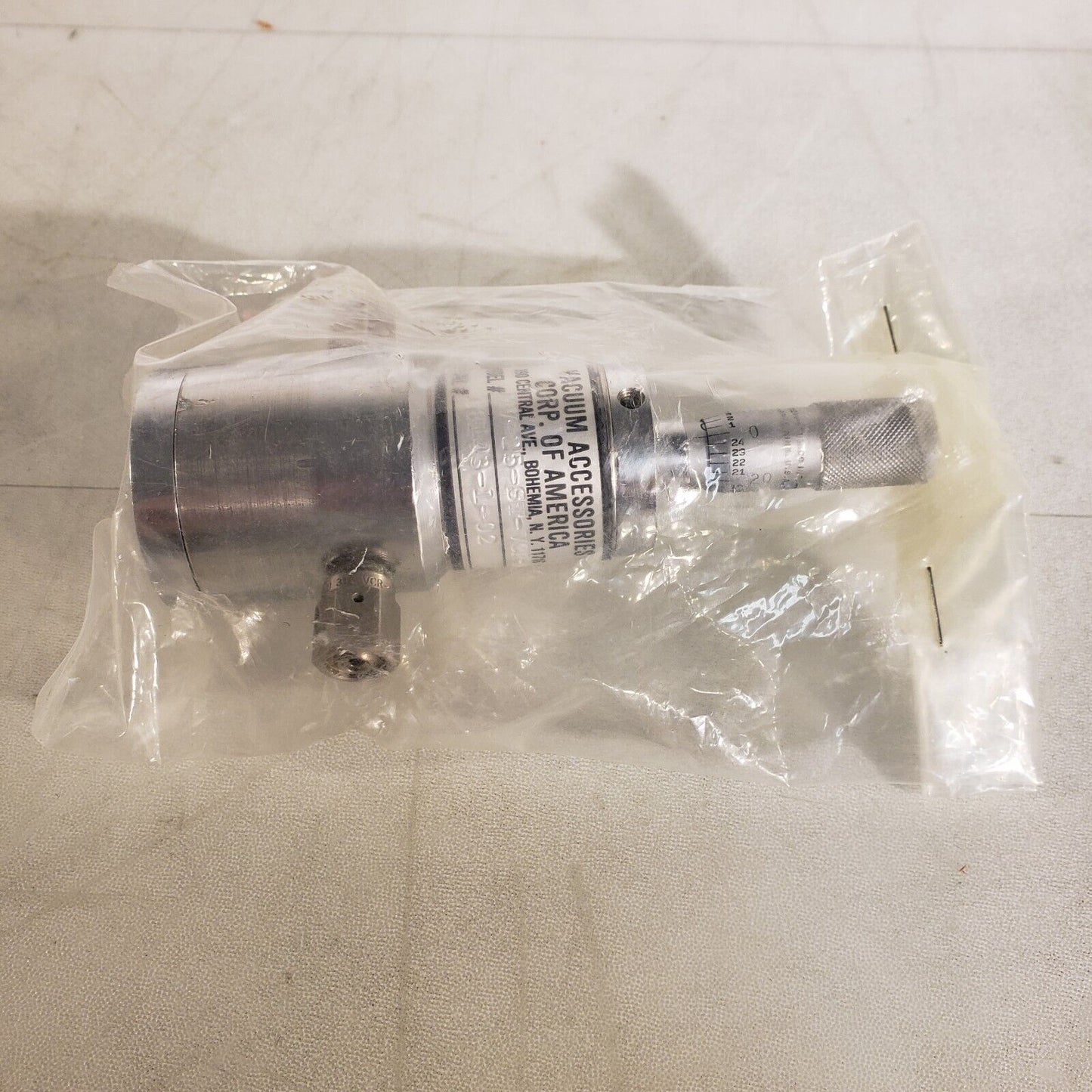 Vacoa MV-25-ST-VCR-SP Micrometer Needle Valve 1/8" VCR Fittings SS High Vacuum