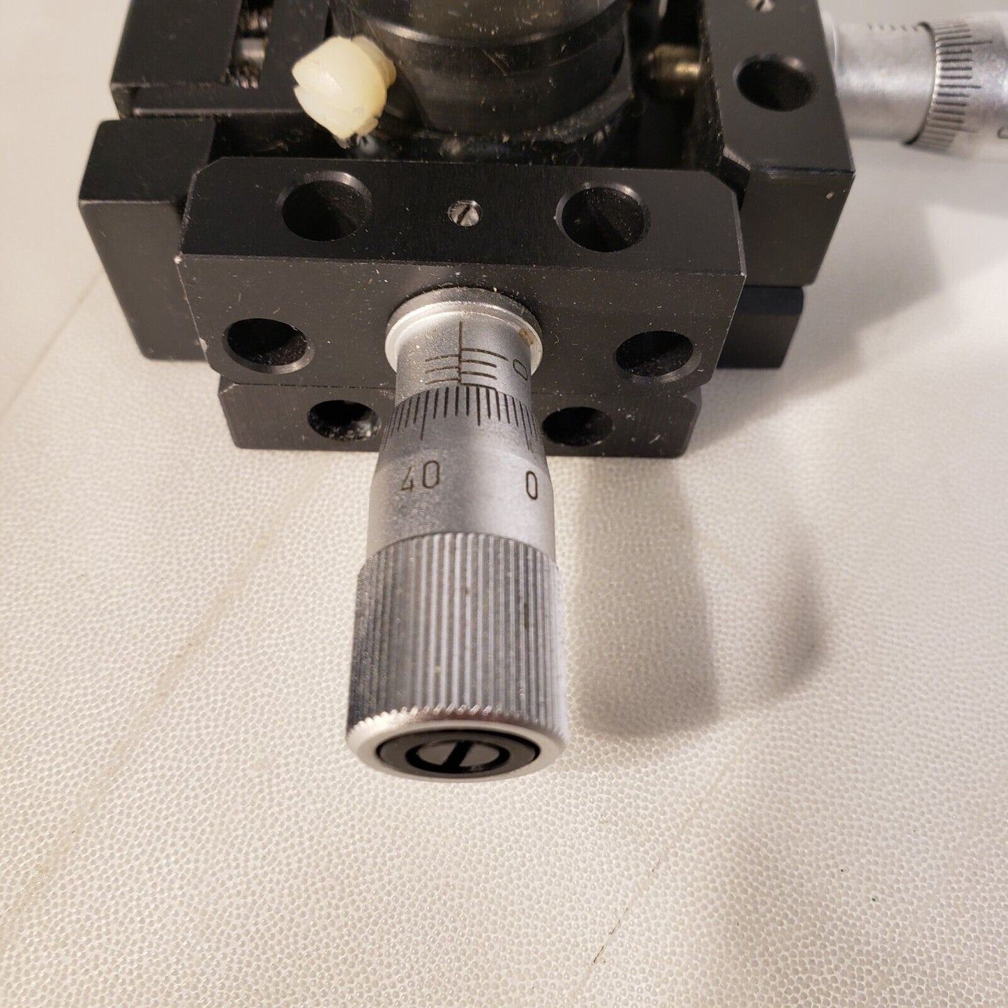 XY Fiber Optic Micrometer Stage w/ Two 1/4" OD Fiberoptic Connectors