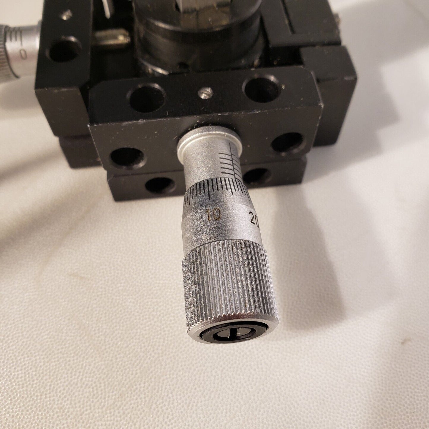 XY Fiber Optic Micrometer Stage w/ Two 1/4" OD Fiberoptic Connectors