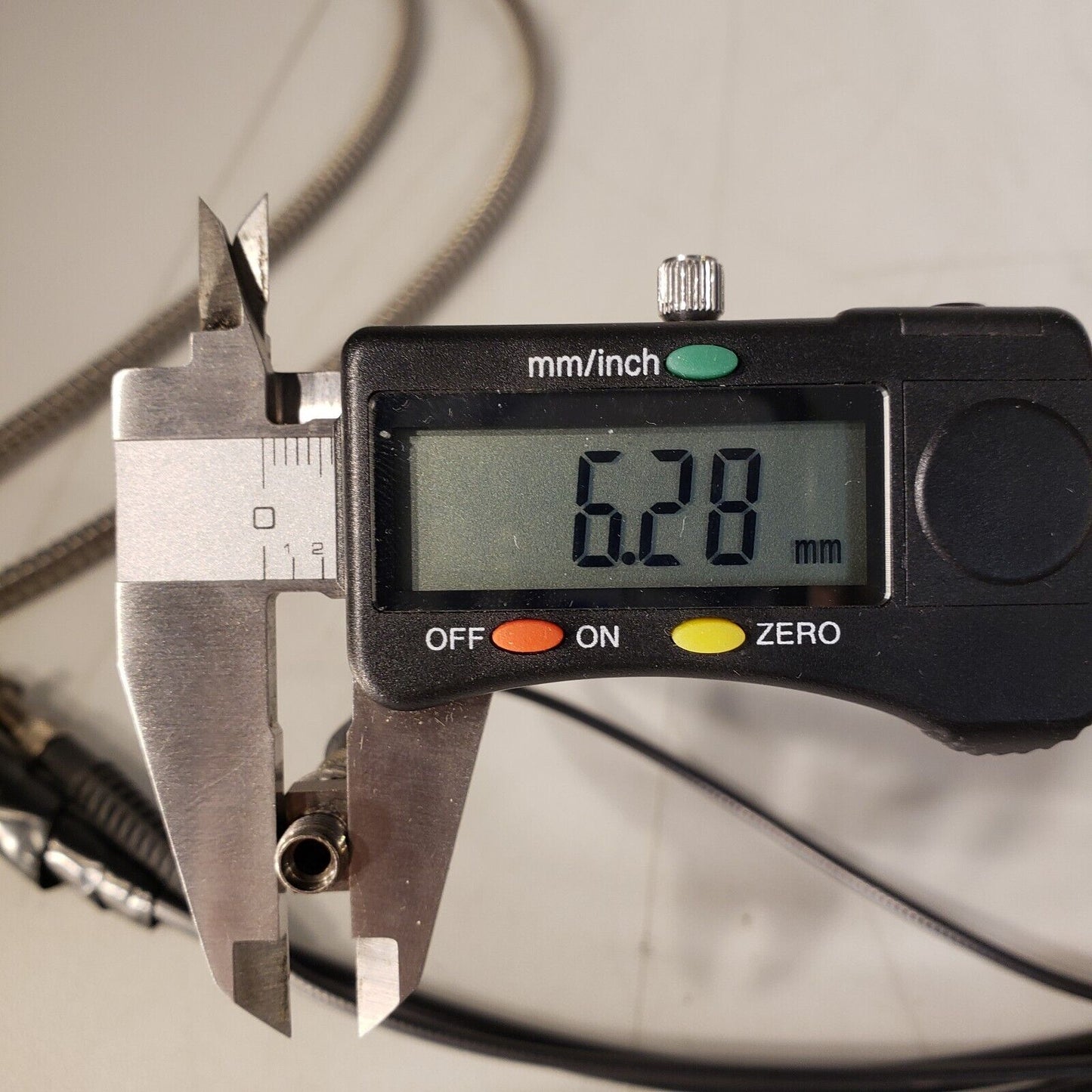 XY Fiber Optic Micrometer Stage w/ Two 1/4" OD Fiberoptic Connectors